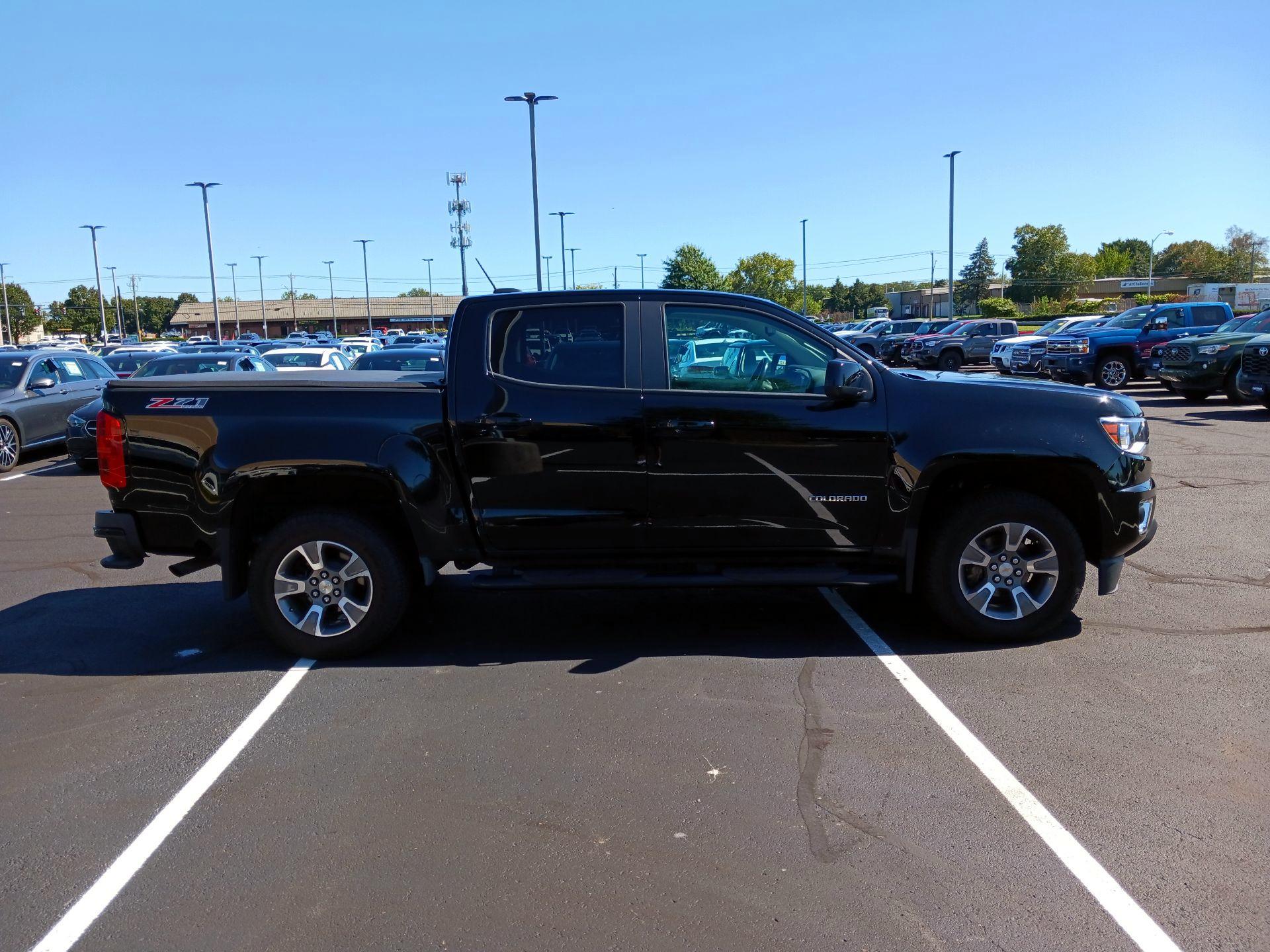Thumbnail: 2017 Chevrolet Colorado - 4