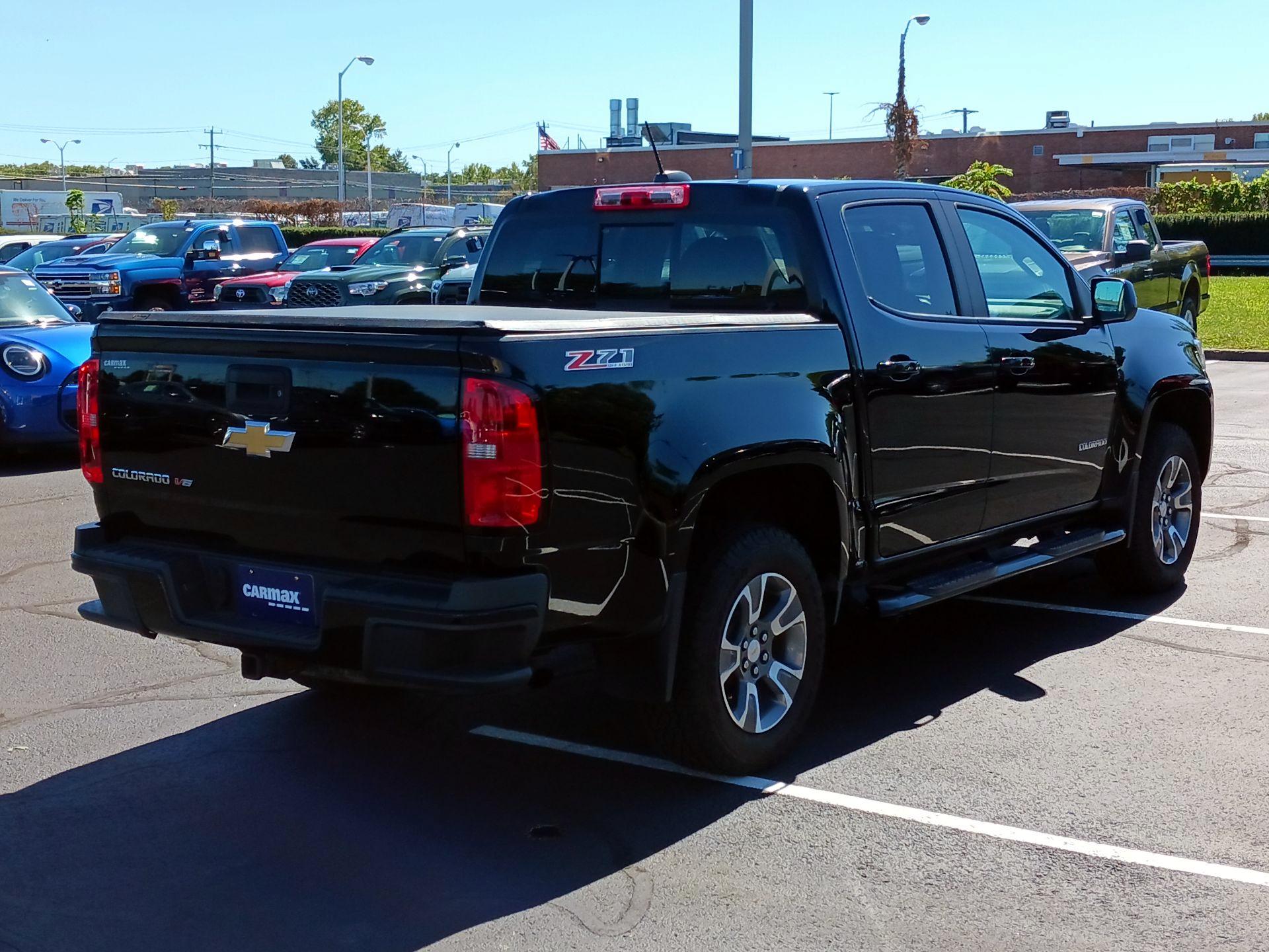 Thumbnail: 2017 Chevrolet Colorado - 5