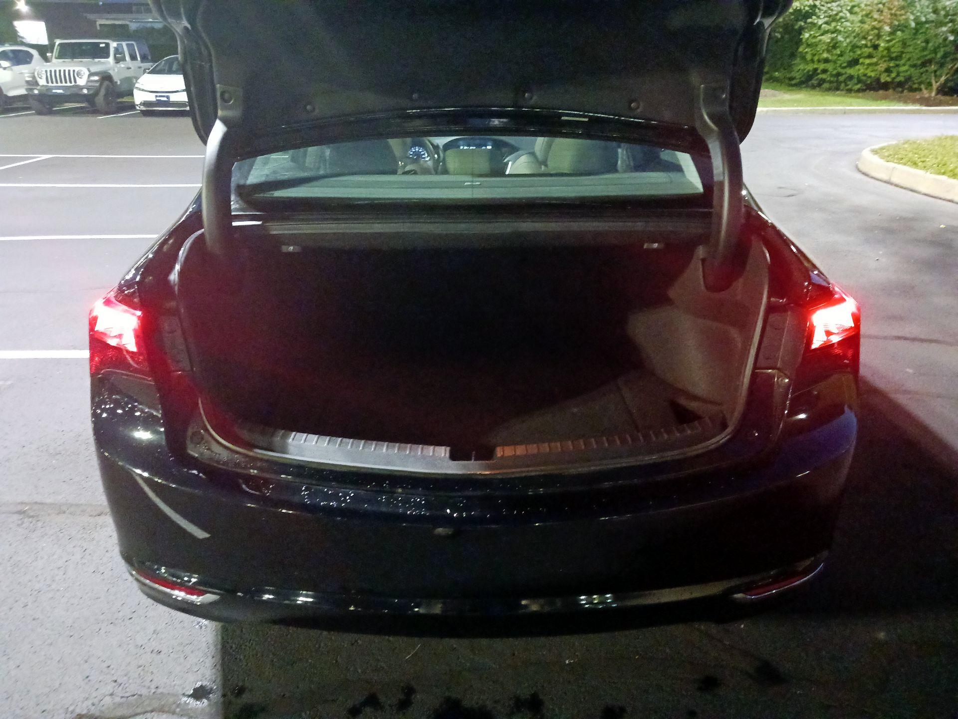 Thumbnail: 2015 Acura TLX - 20