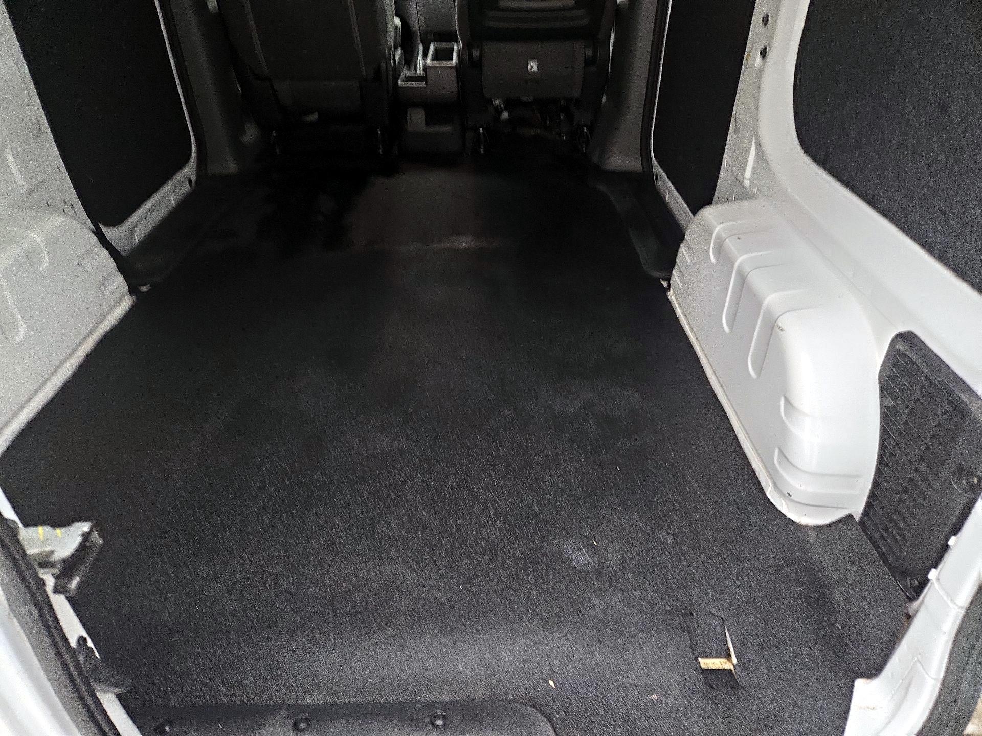 Thumbnail: 2020 Nissan NV200 - 17