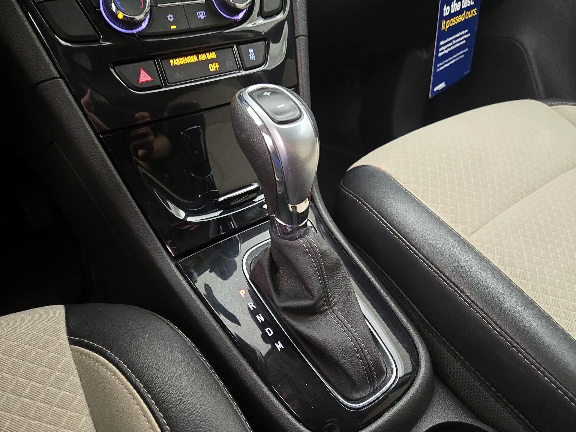 Thumbnail: 2022 Buick Encore - 17