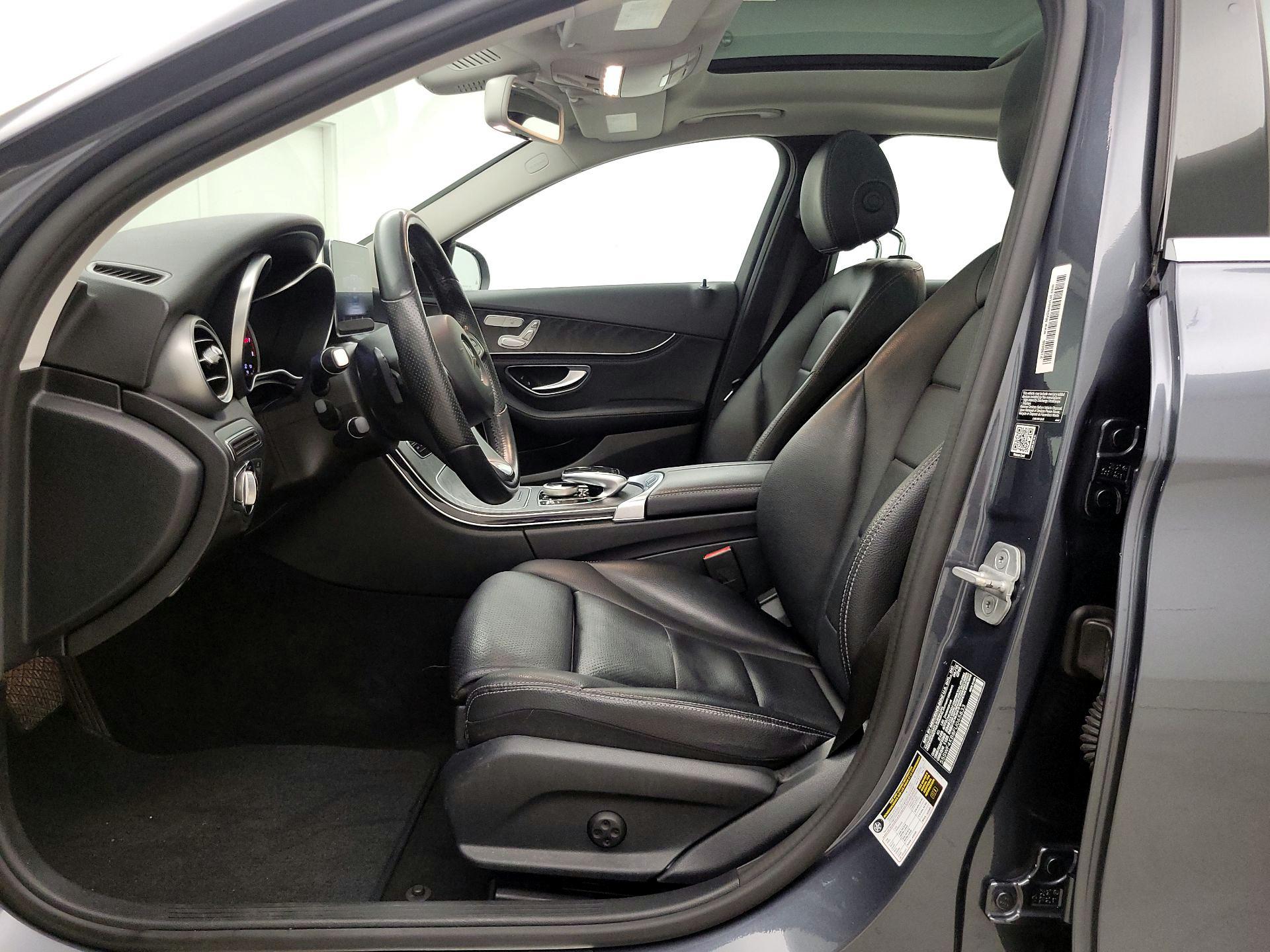 Thumbnail: 2015 Mercedes-Benz C-Class - 11