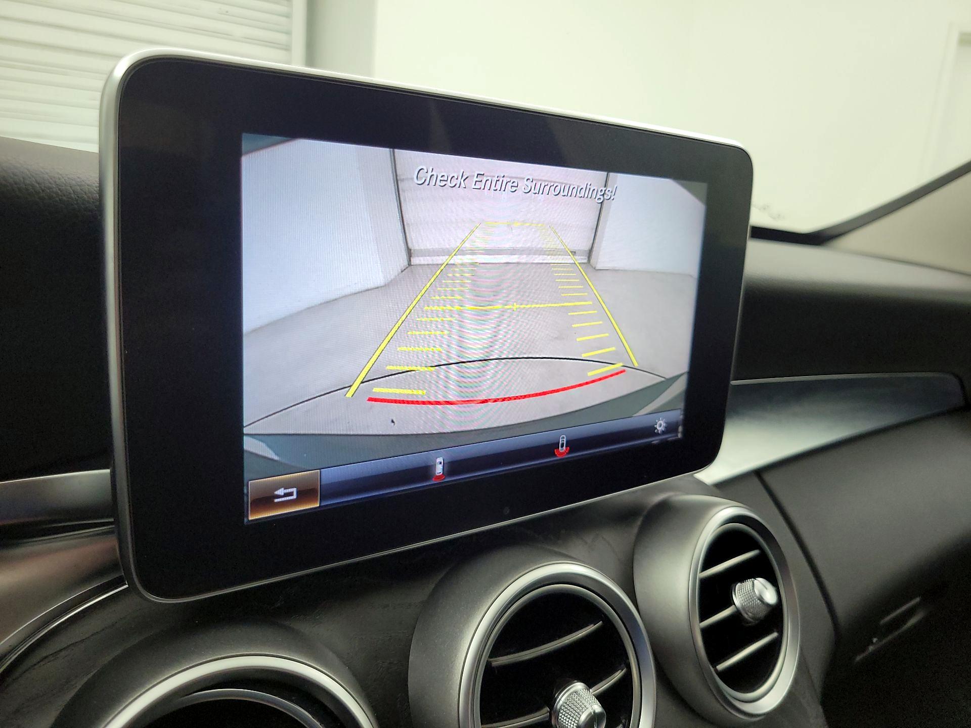 Thumbnail: 2015 Mercedes-Benz C-Class - 15