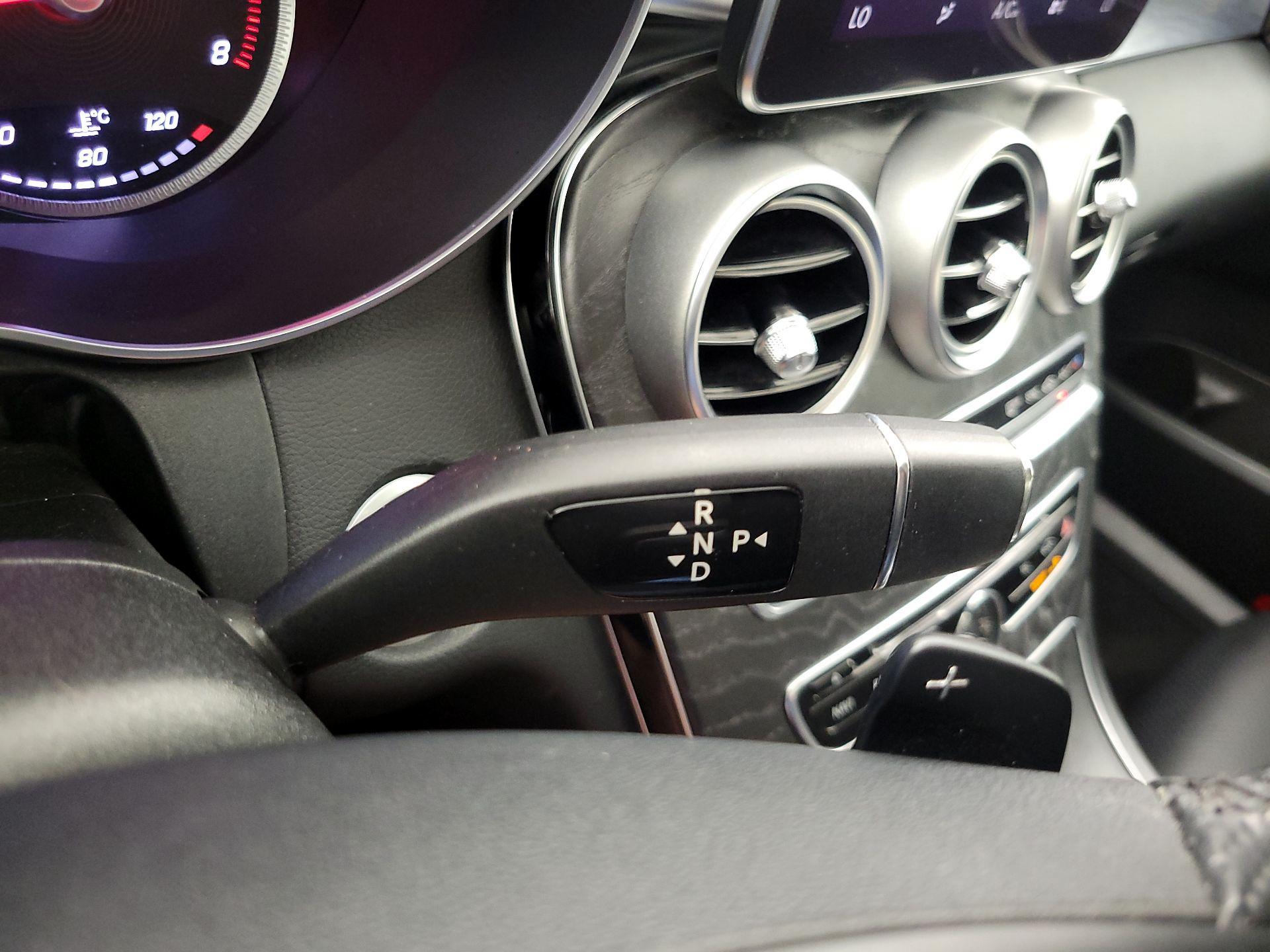 Thumbnail: 2015 Mercedes-Benz C-Class - 18