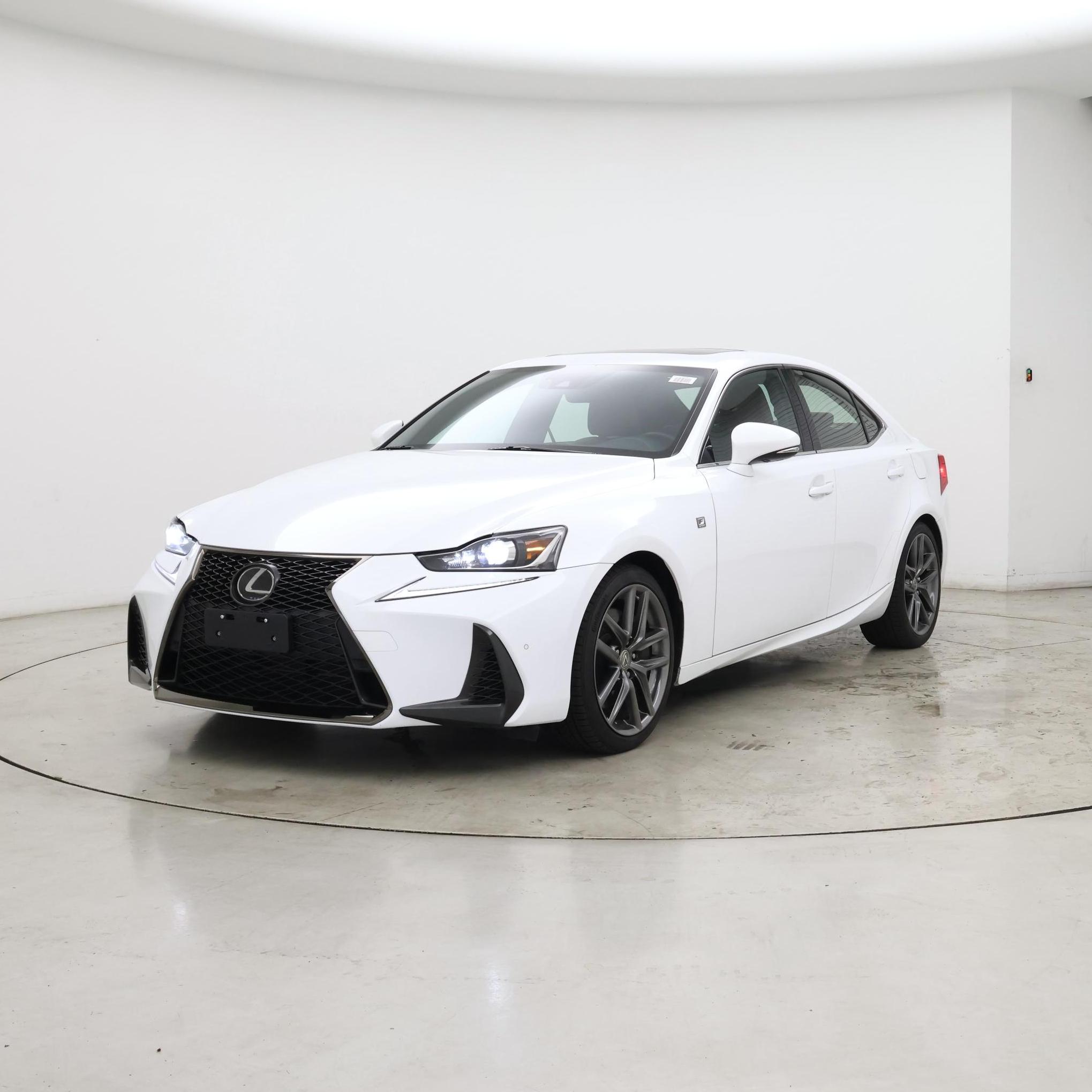 Thumbnail: 2018 Lexus IS - 4
