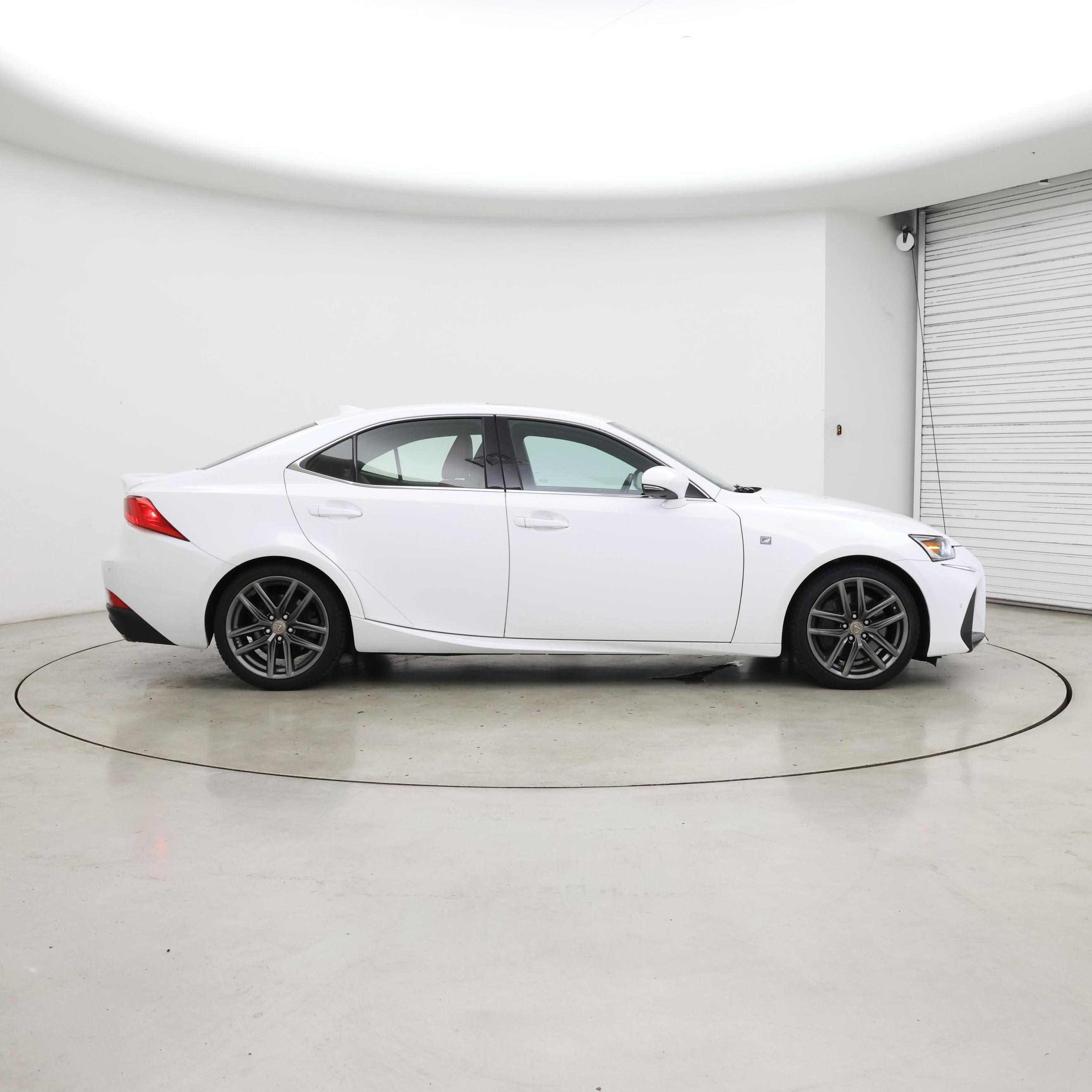 Thumbnail: 2018 Lexus IS - 7