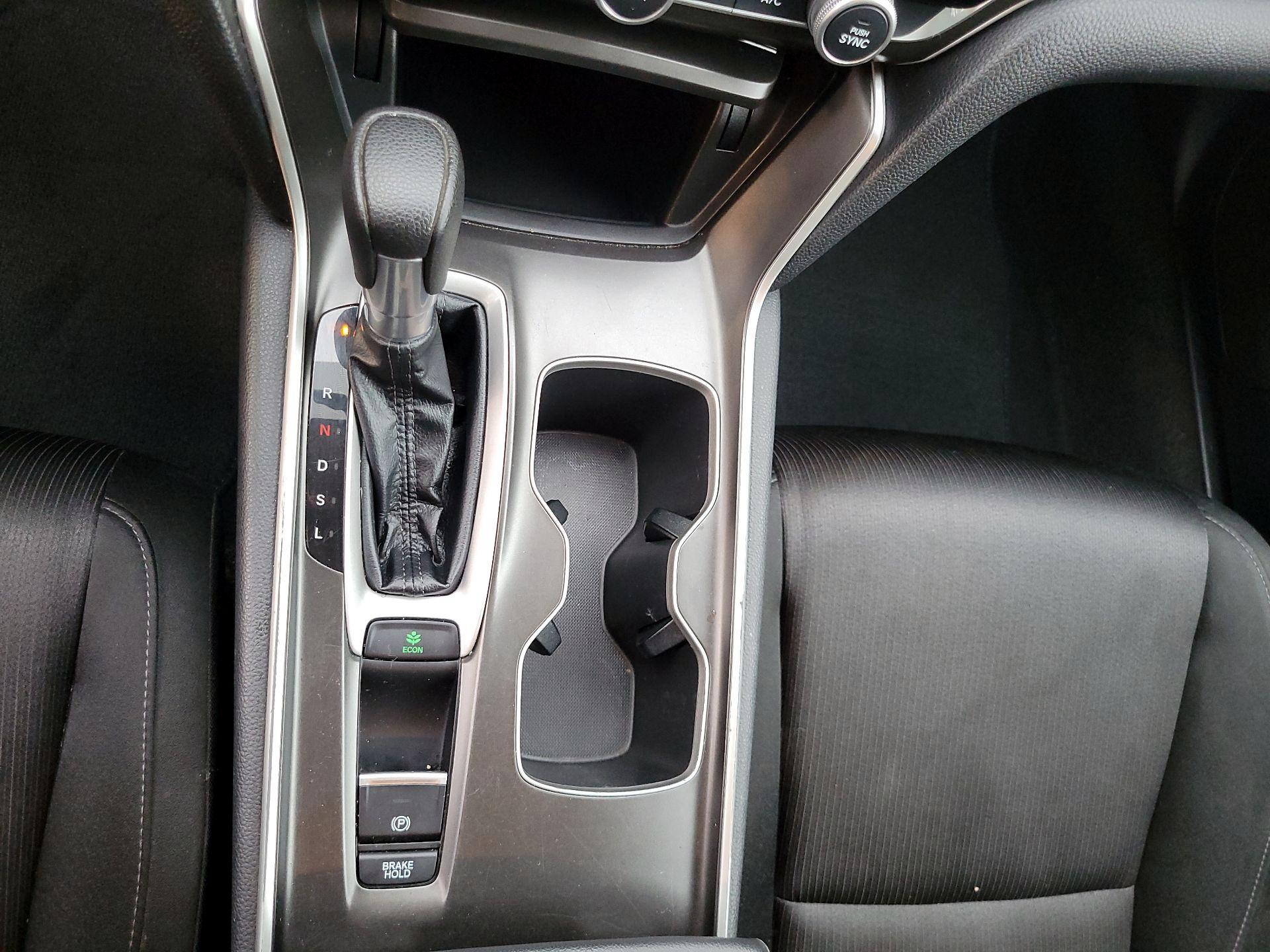 Thumbnail: 2019 Honda Accord - 15