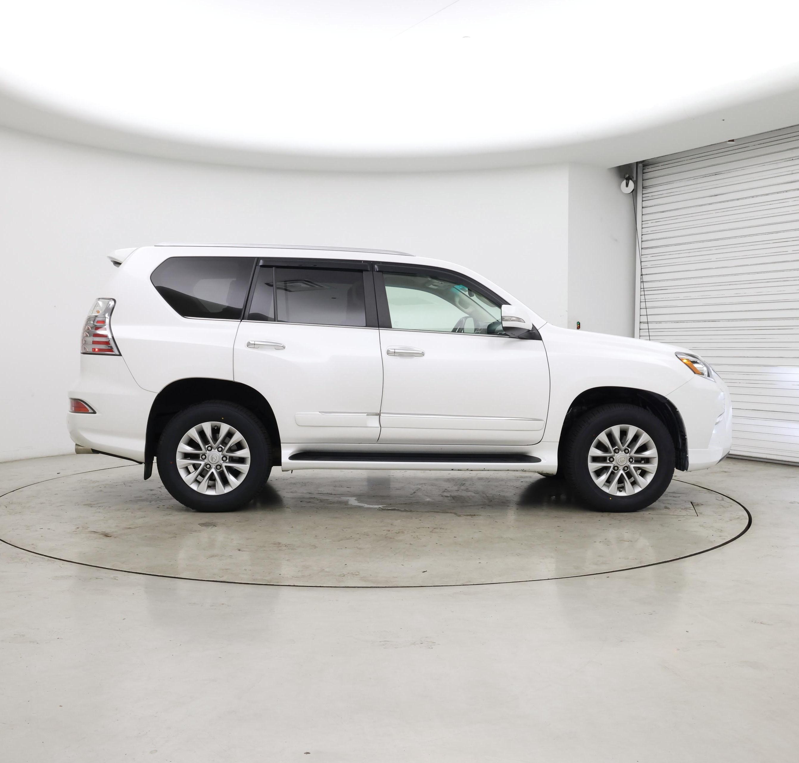Thumbnail: 2017 Lexus GX - 7