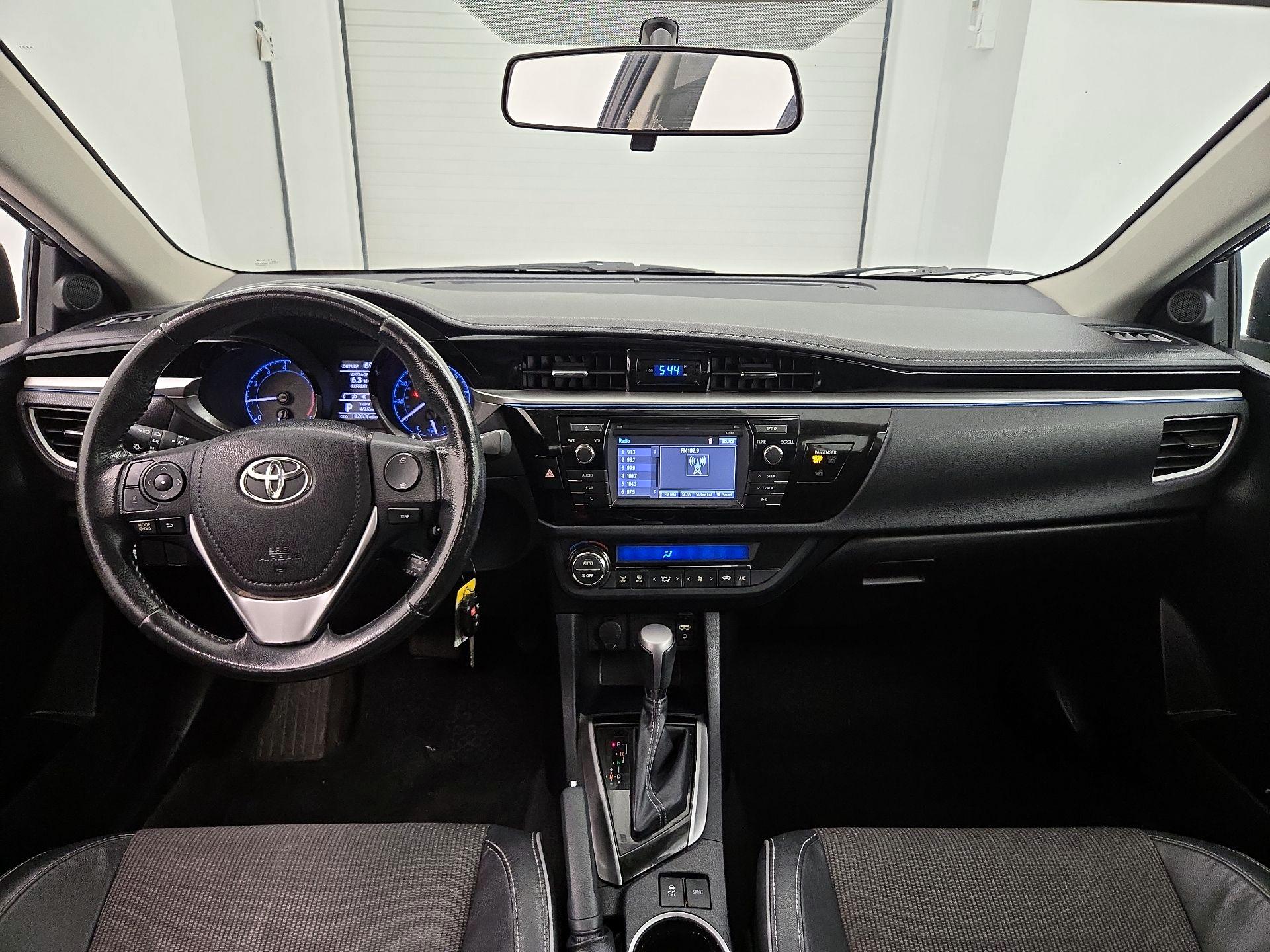 Thumbnail: 2014 Toyota Corolla - 9