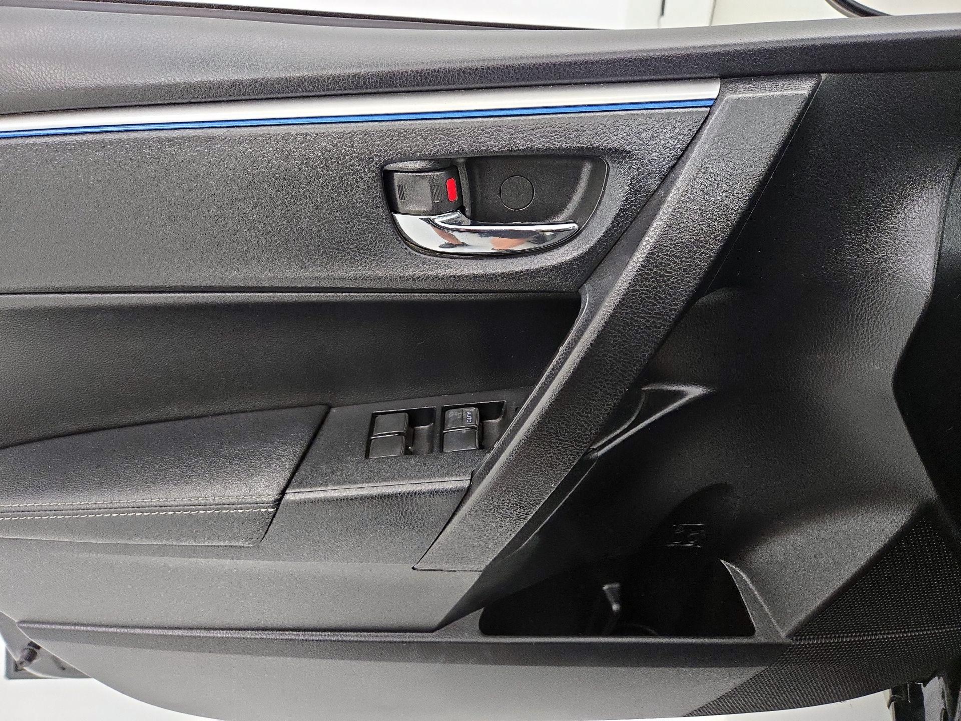 Thumbnail: 2014 Toyota Corolla - 12
