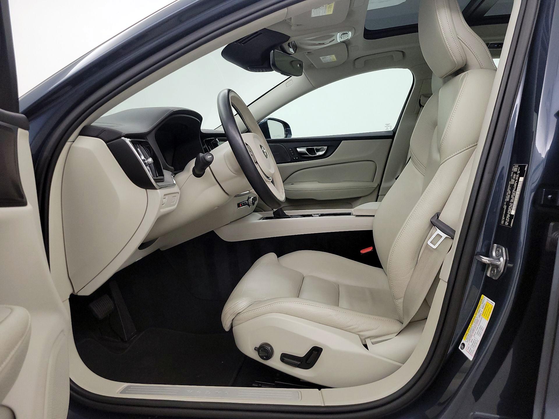 Thumbnail: 2021 Volvo S60 - 11
