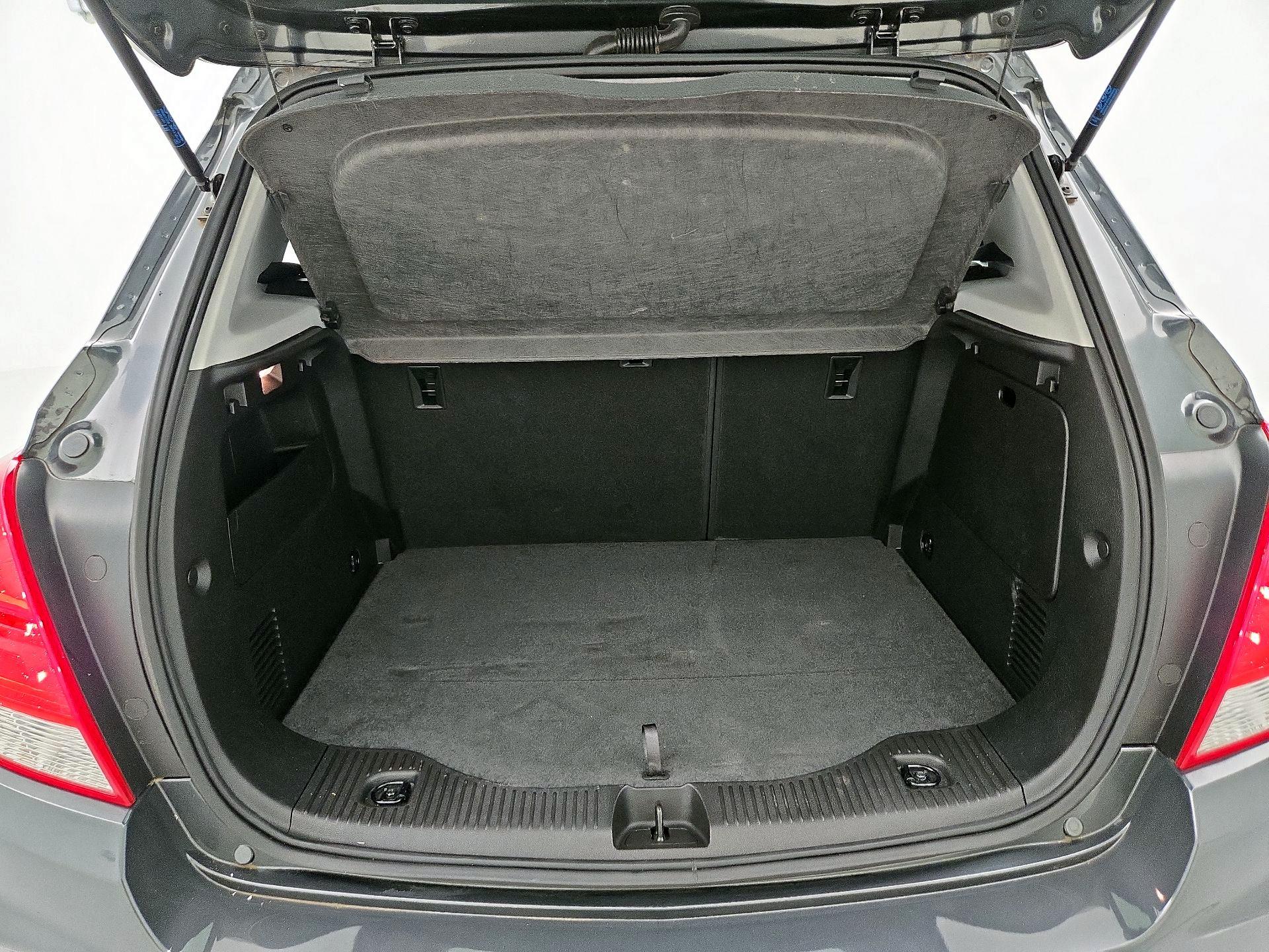 Thumbnail: 2019 Chevrolet Trax - 20