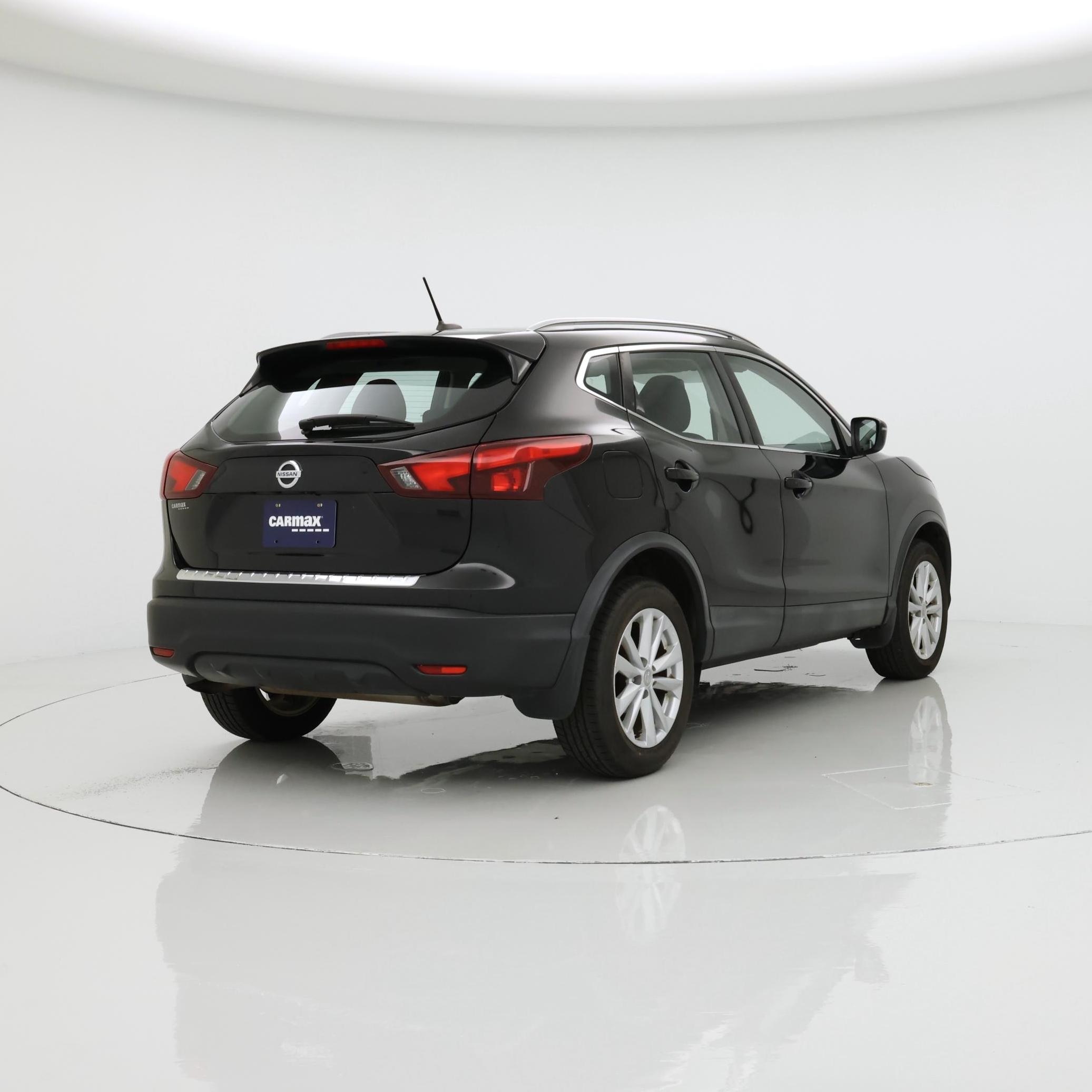 Thumbnail: 2018 Nissan Rogue Sport - 8