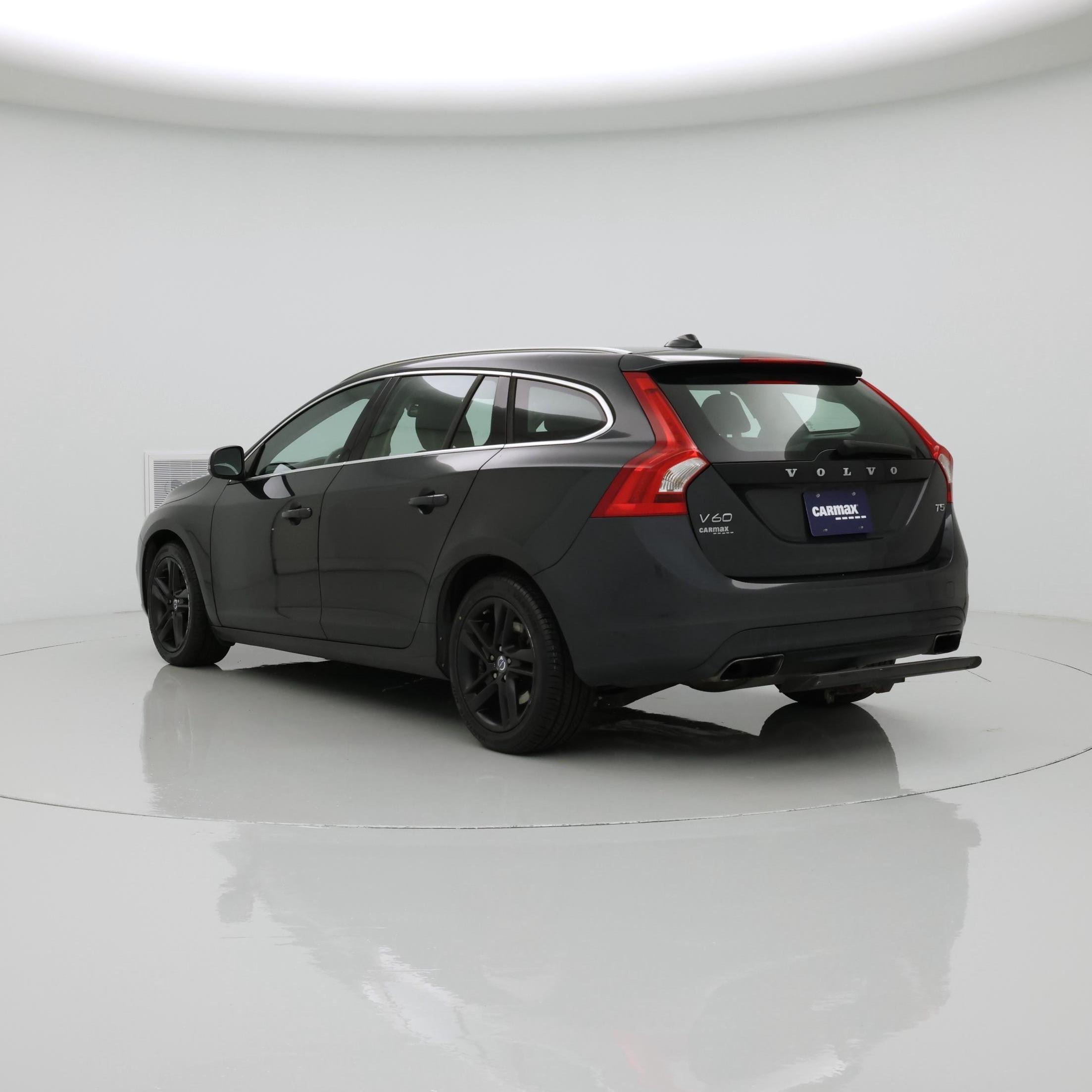 Thumbnail: 2015 Volvo V60 - 2