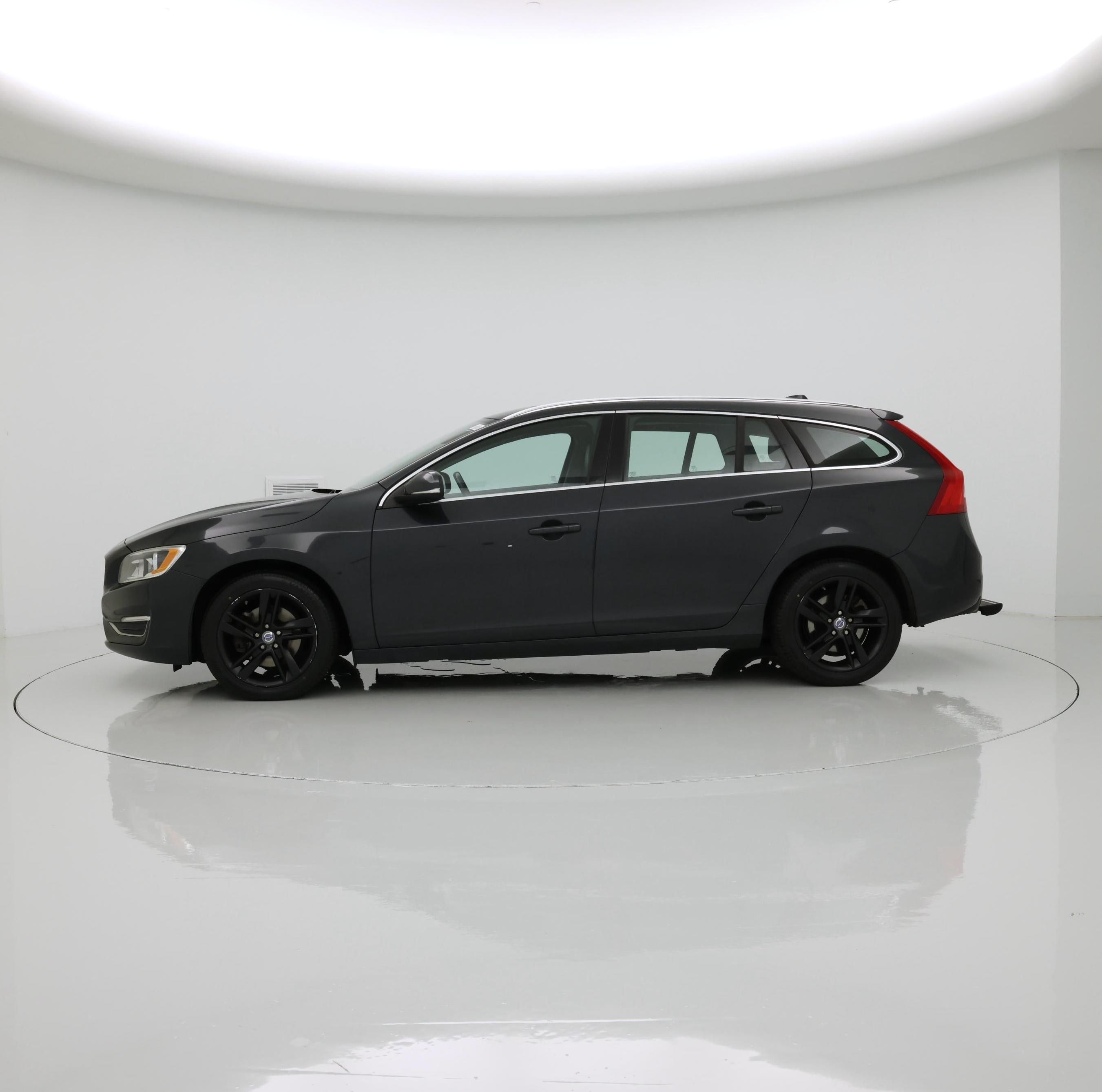 Thumbnail: 2015 Volvo V60 - 3