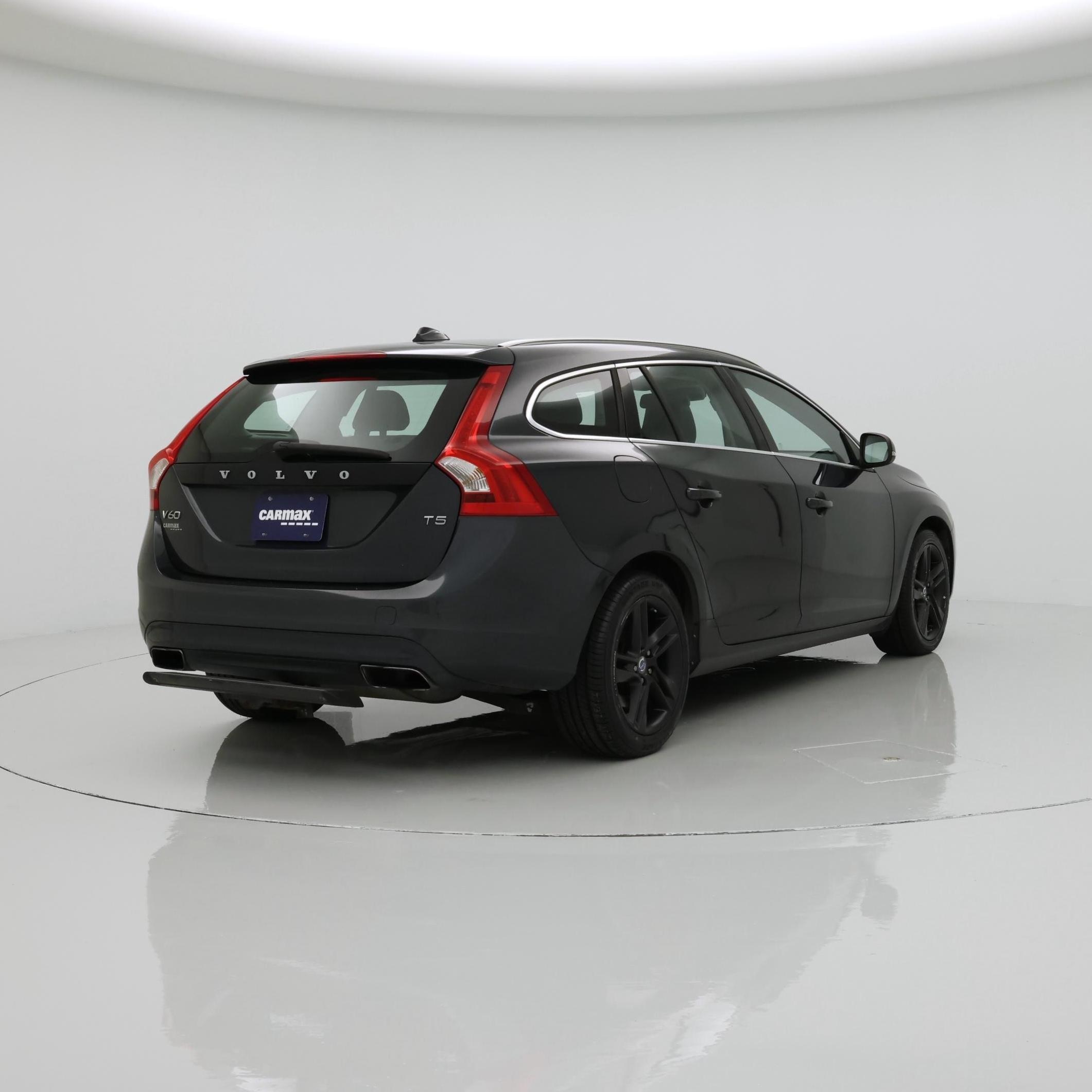 Thumbnail: 2015 Volvo V60 - 8
