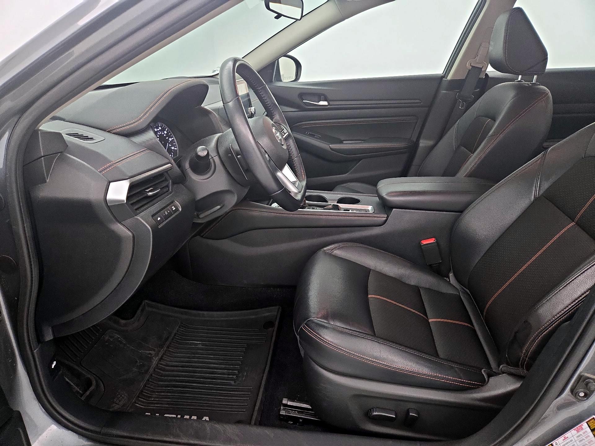 Thumbnail: 2019 Nissan Altima - 11