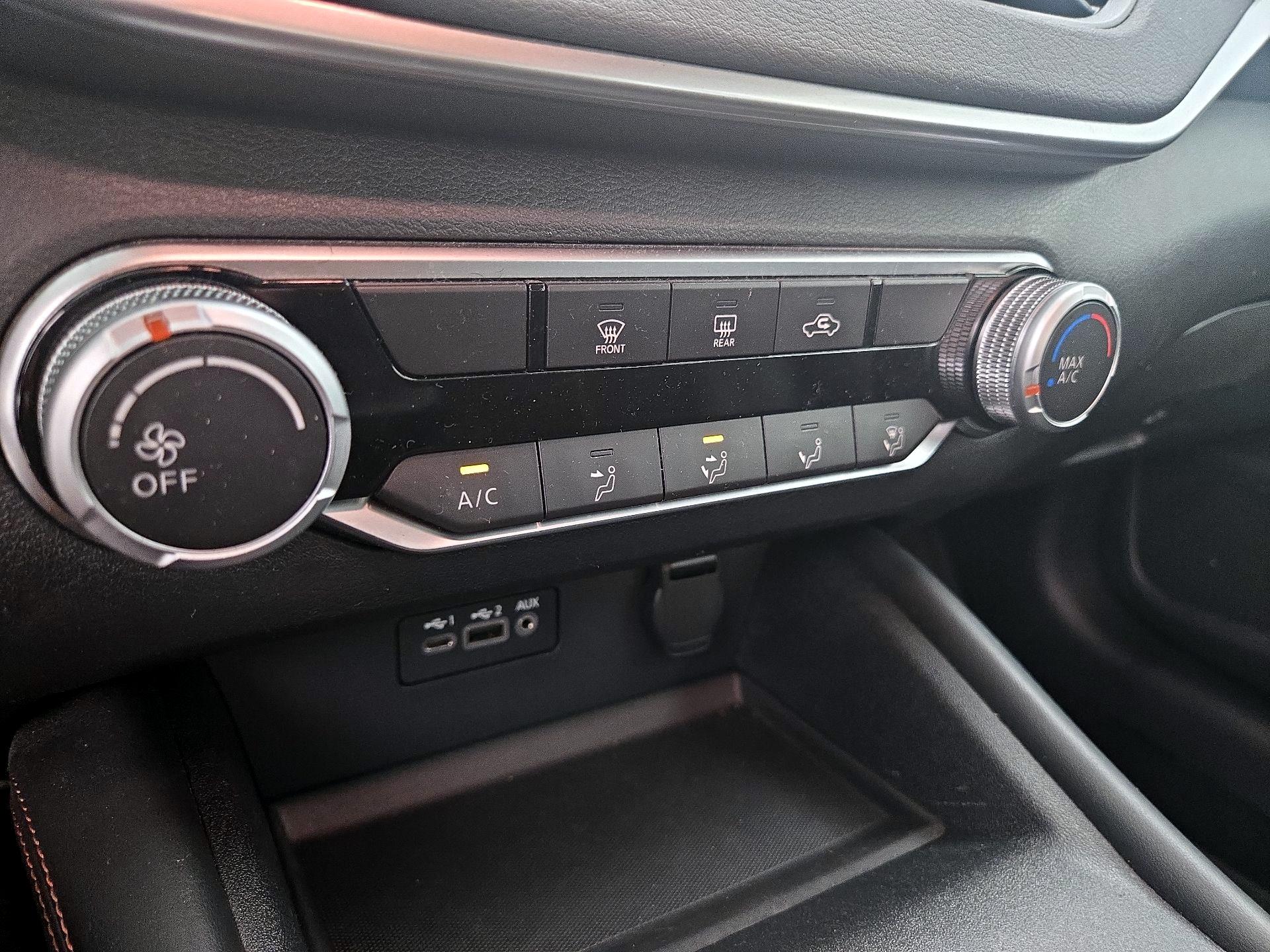 Thumbnail: 2019 Nissan Altima - 16