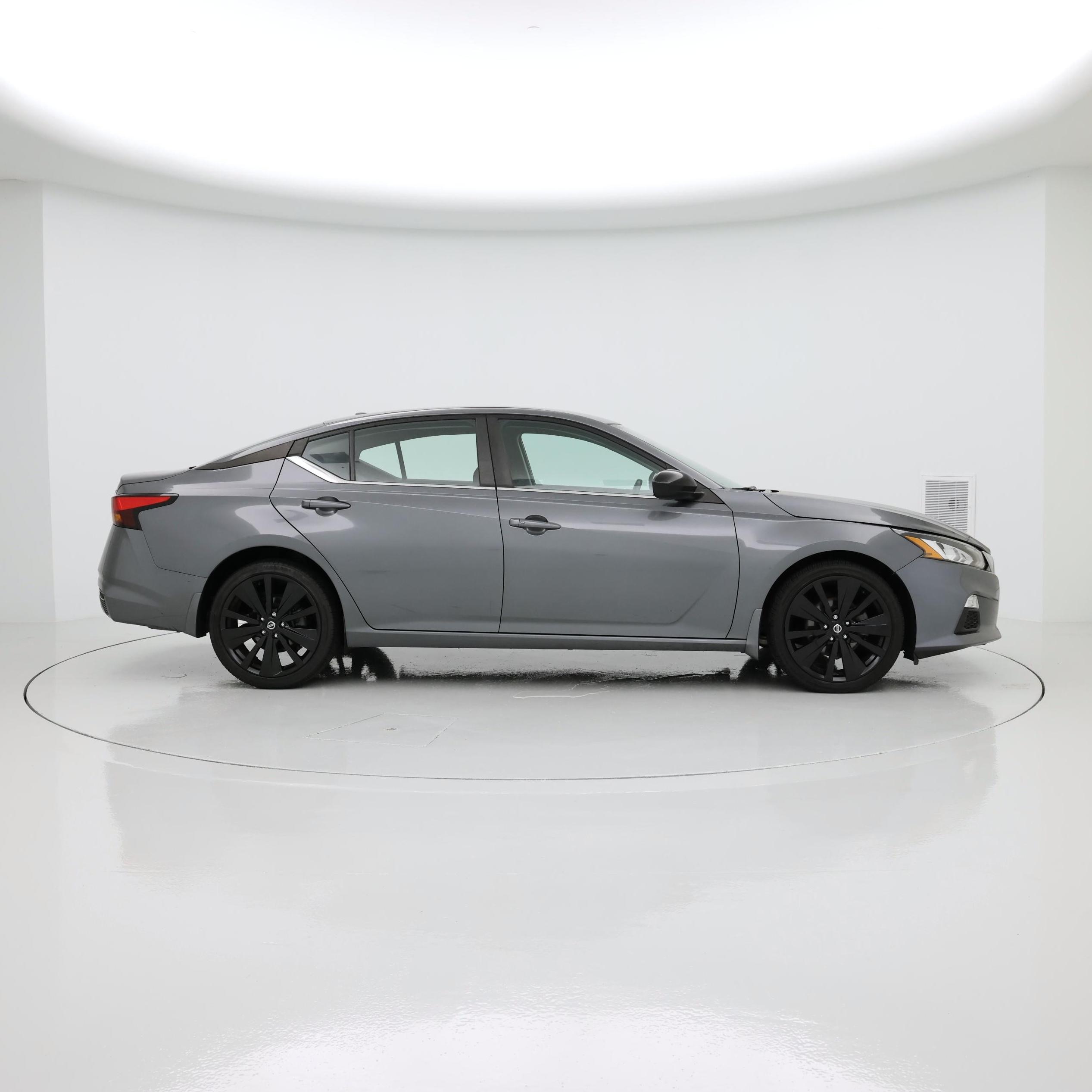 Thumbnail: 2019 Nissan Altima - 7