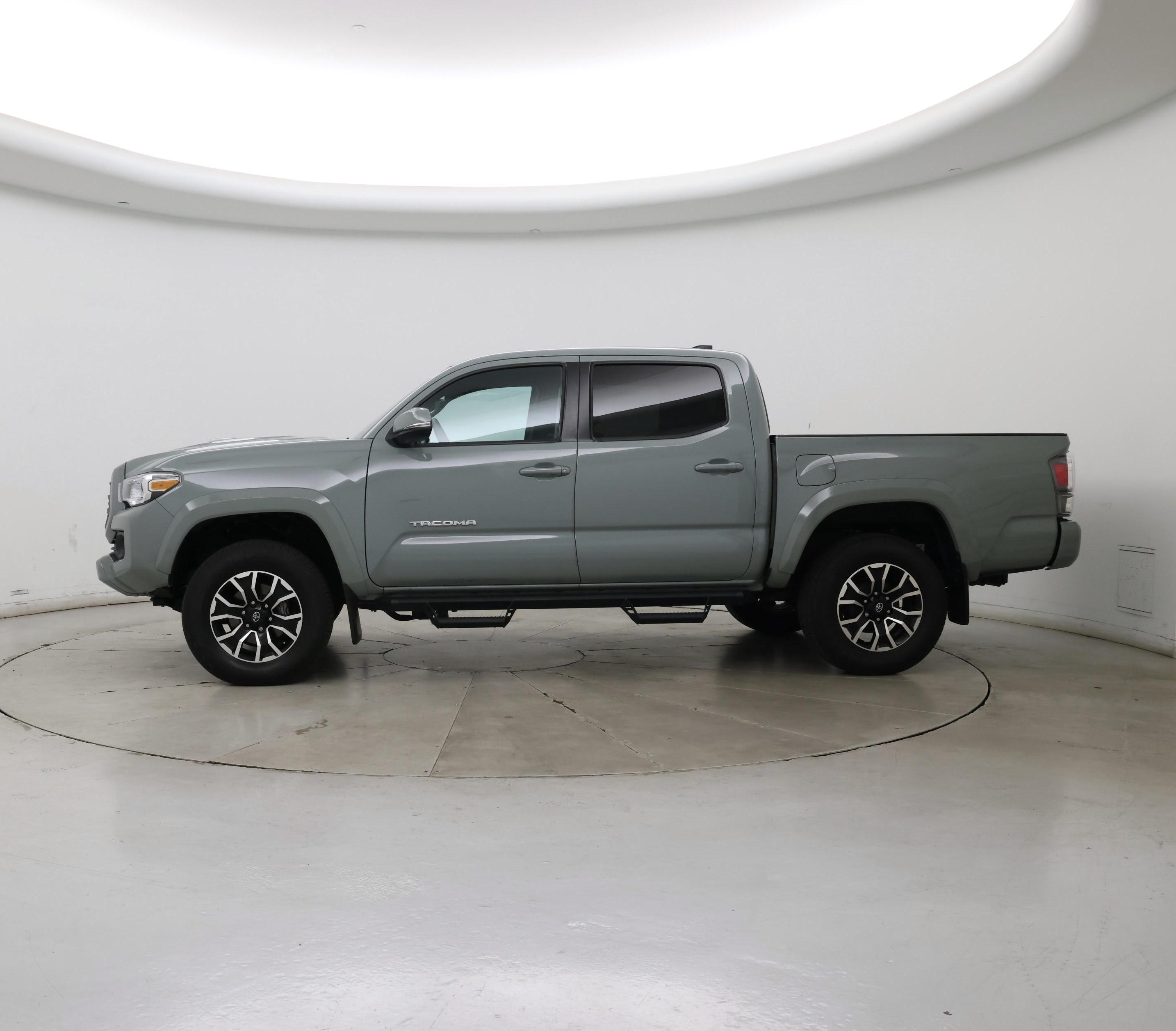 Thumbnail: 2022 Toyota Tacoma - 3