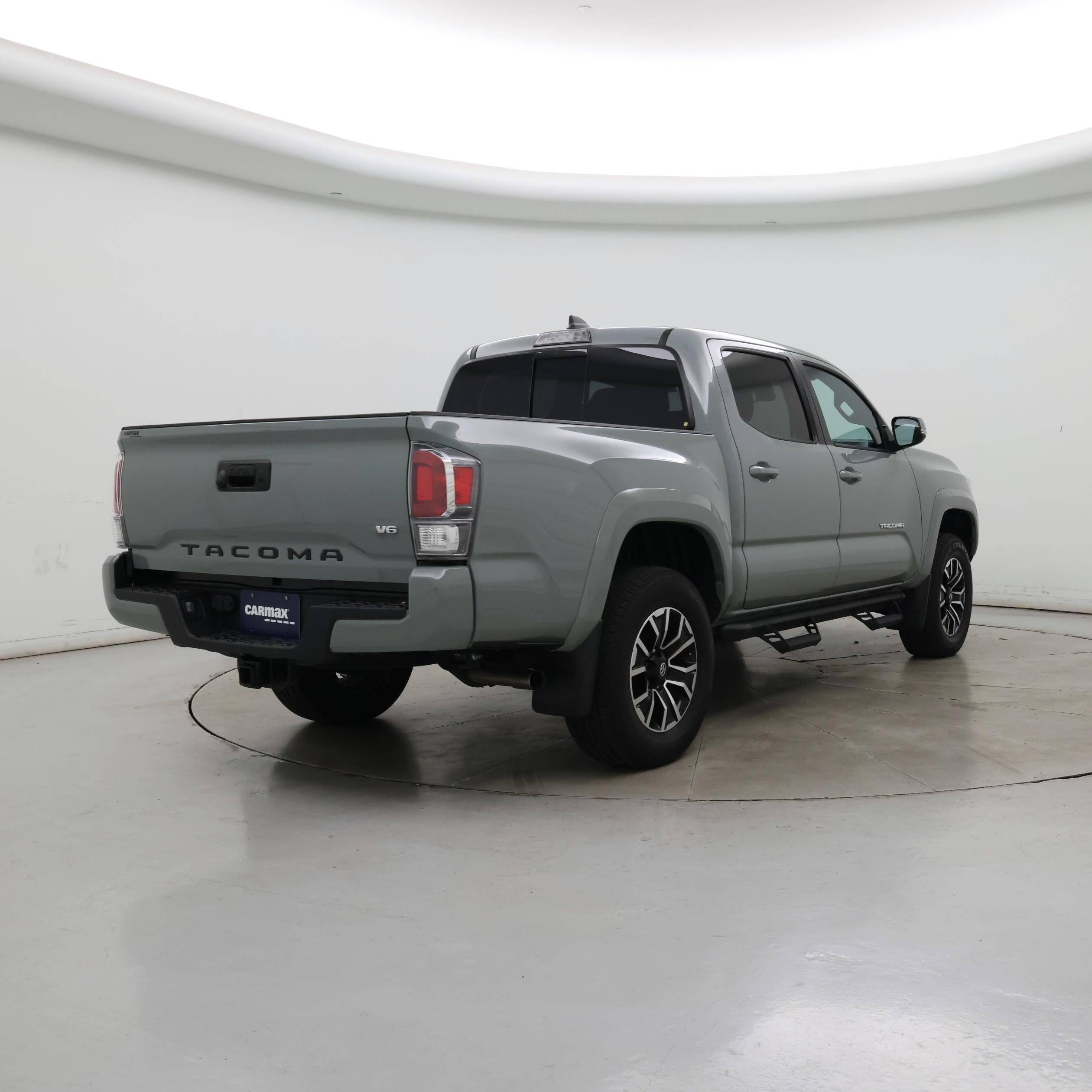 Thumbnail: 2022 Toyota Tacoma - 8
