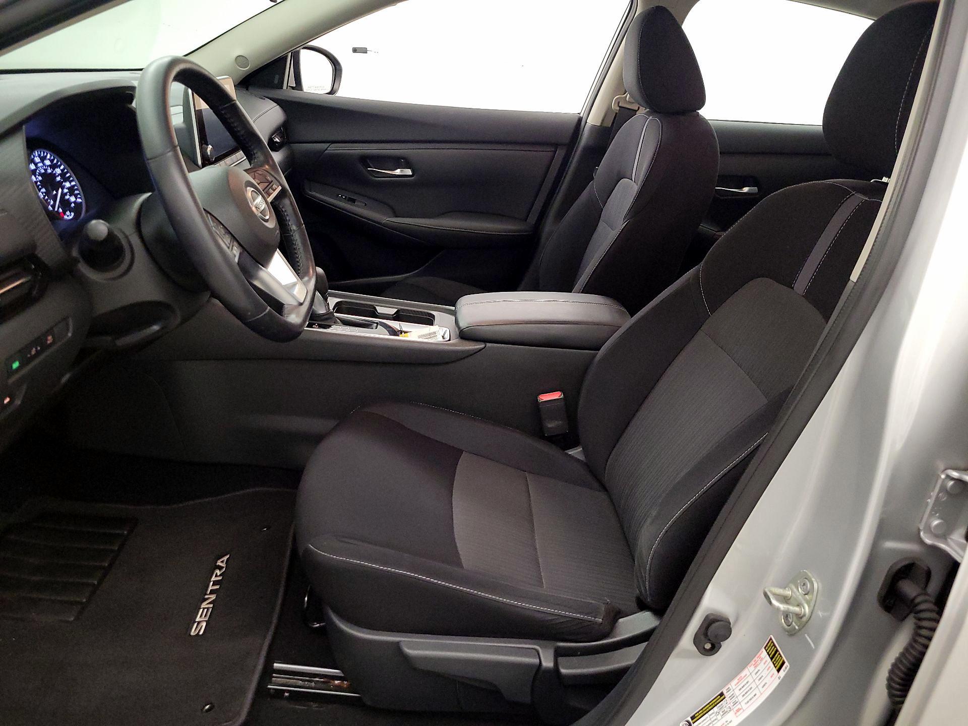 Thumbnail: 2020 Nissan Sentra - 11