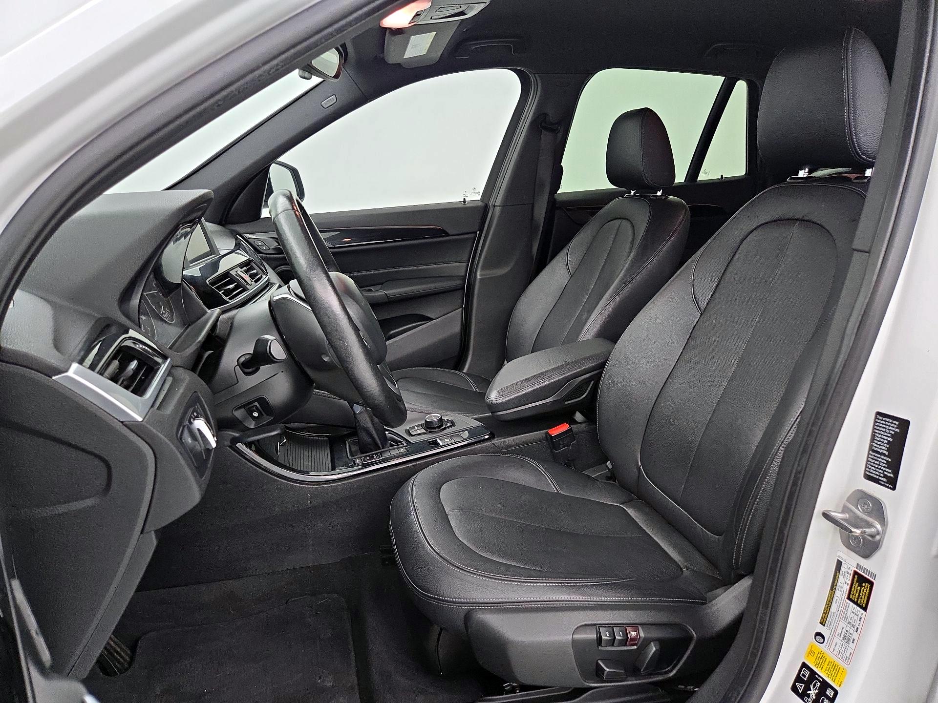 Thumbnail: 2016 BMW X1 - 11