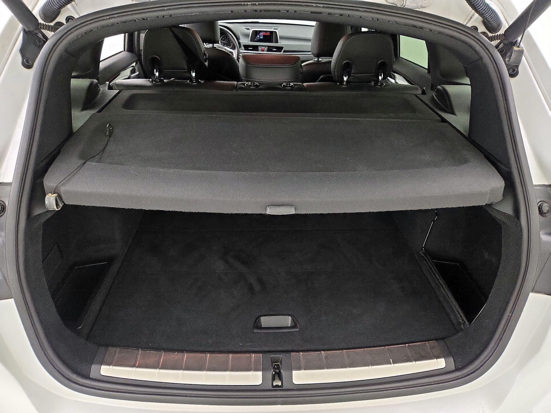 Thumbnail: 2016 BMW X1 - 19