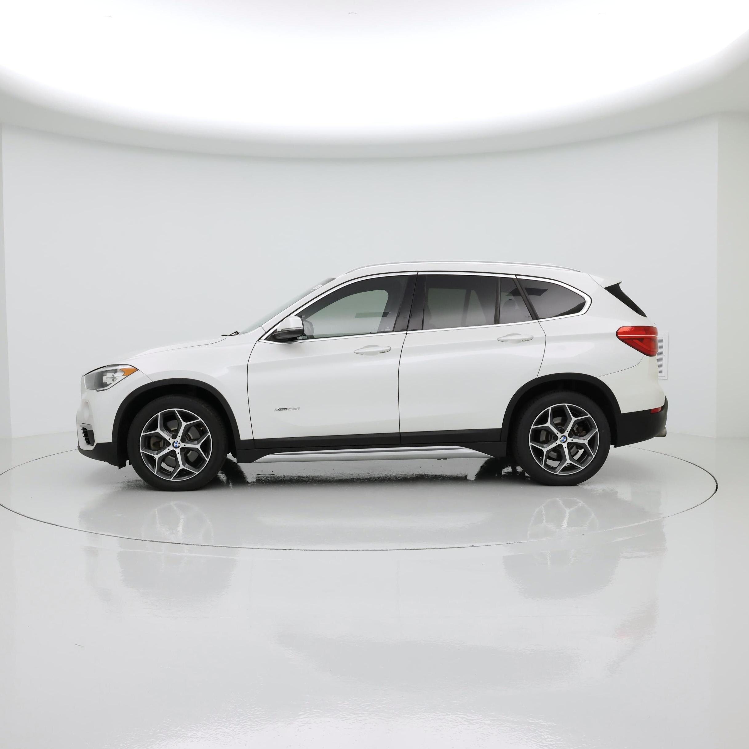 Thumbnail: 2016 BMW X1 - 3