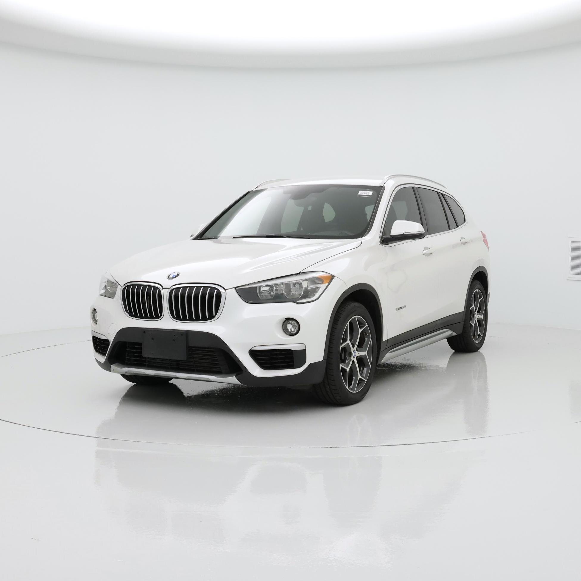 Thumbnail: 2016 BMW X1 - 4