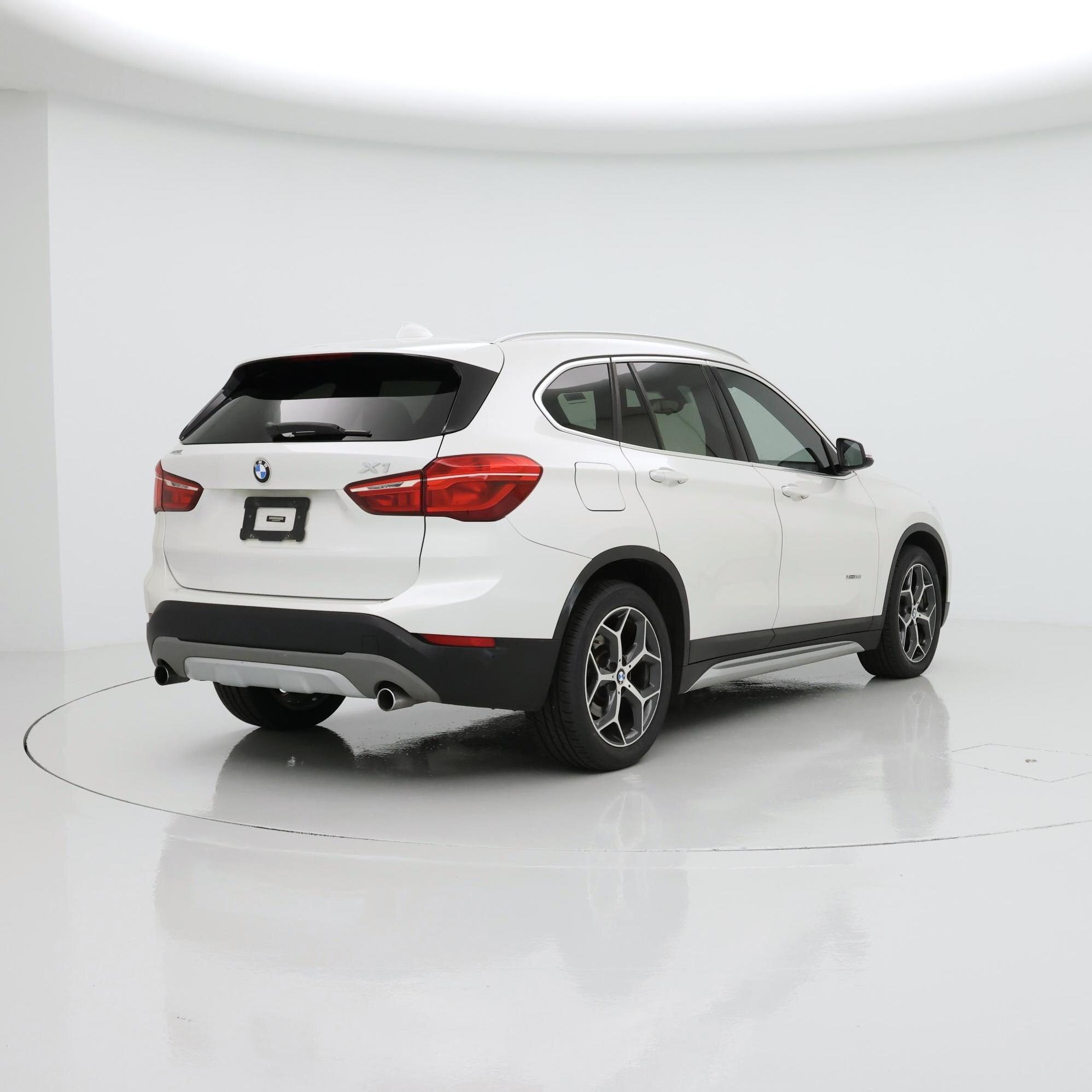 Thumbnail: 2016 BMW X1 - 8