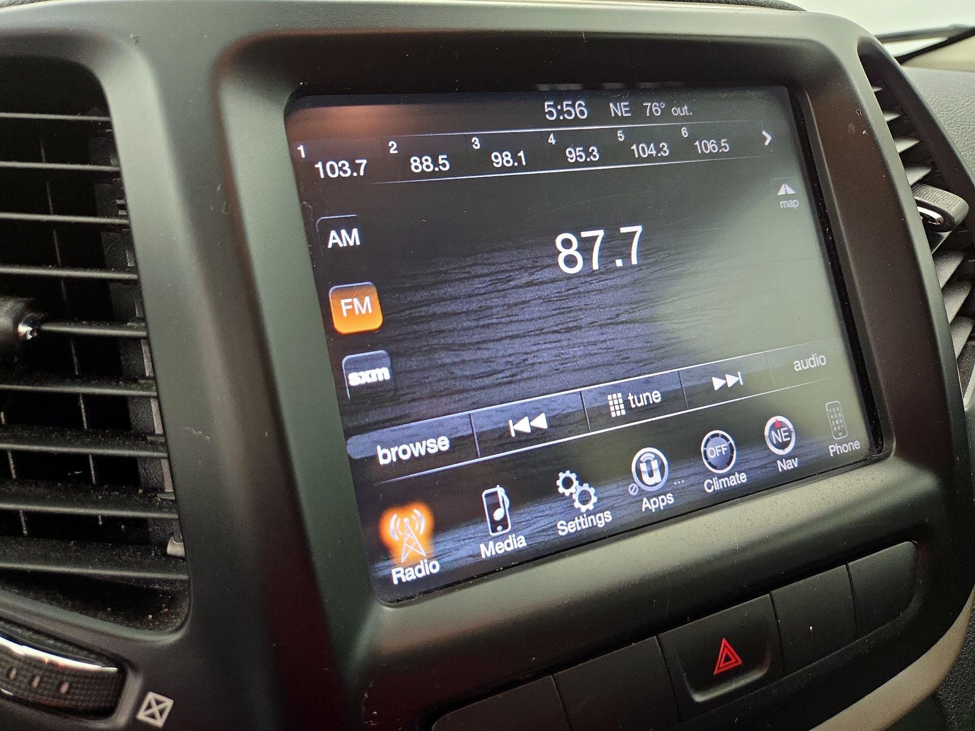 Thumbnail: 2014 Jeep Cherokee - 15