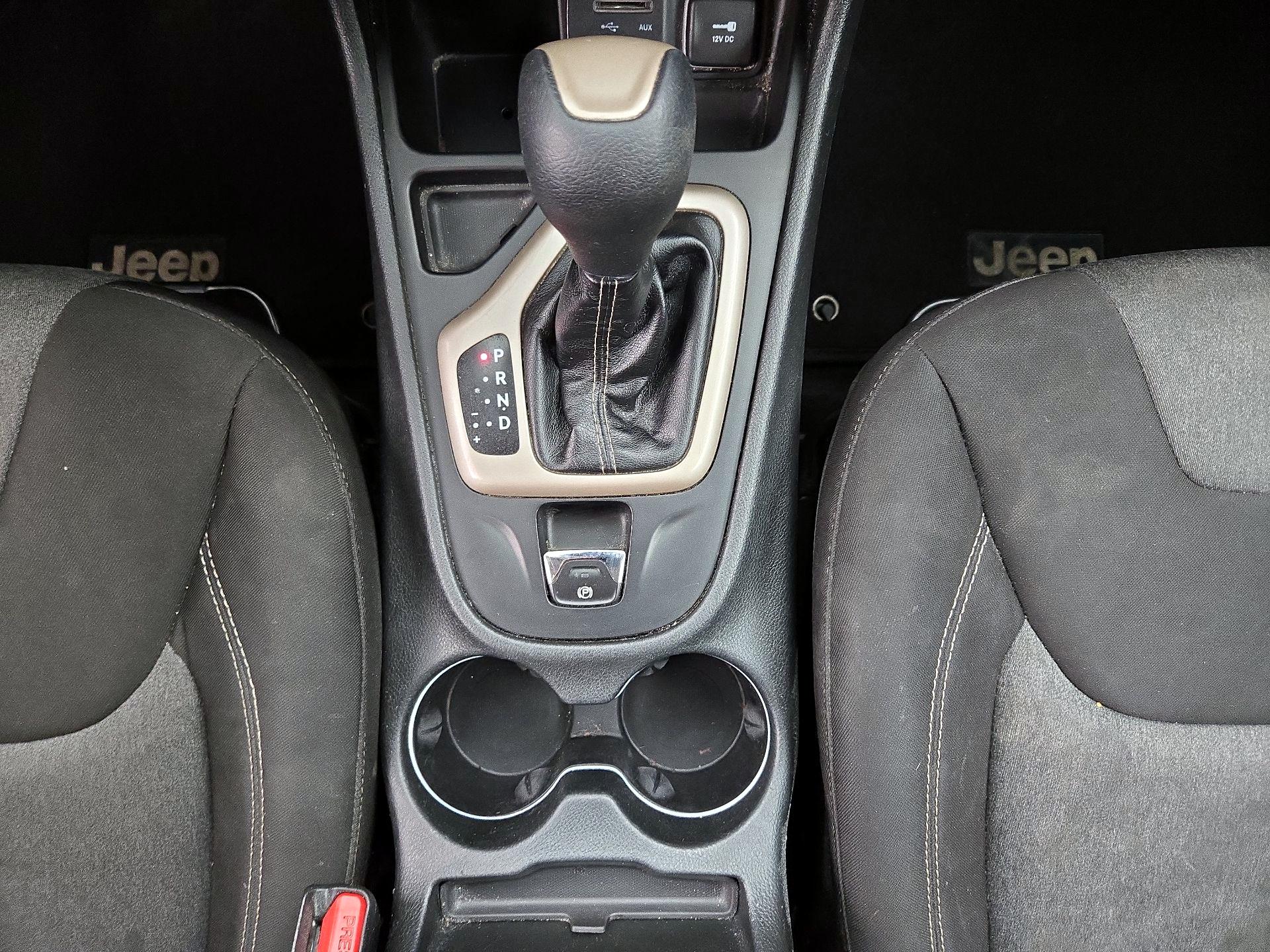 Thumbnail: 2014 Jeep Cherokee - 17