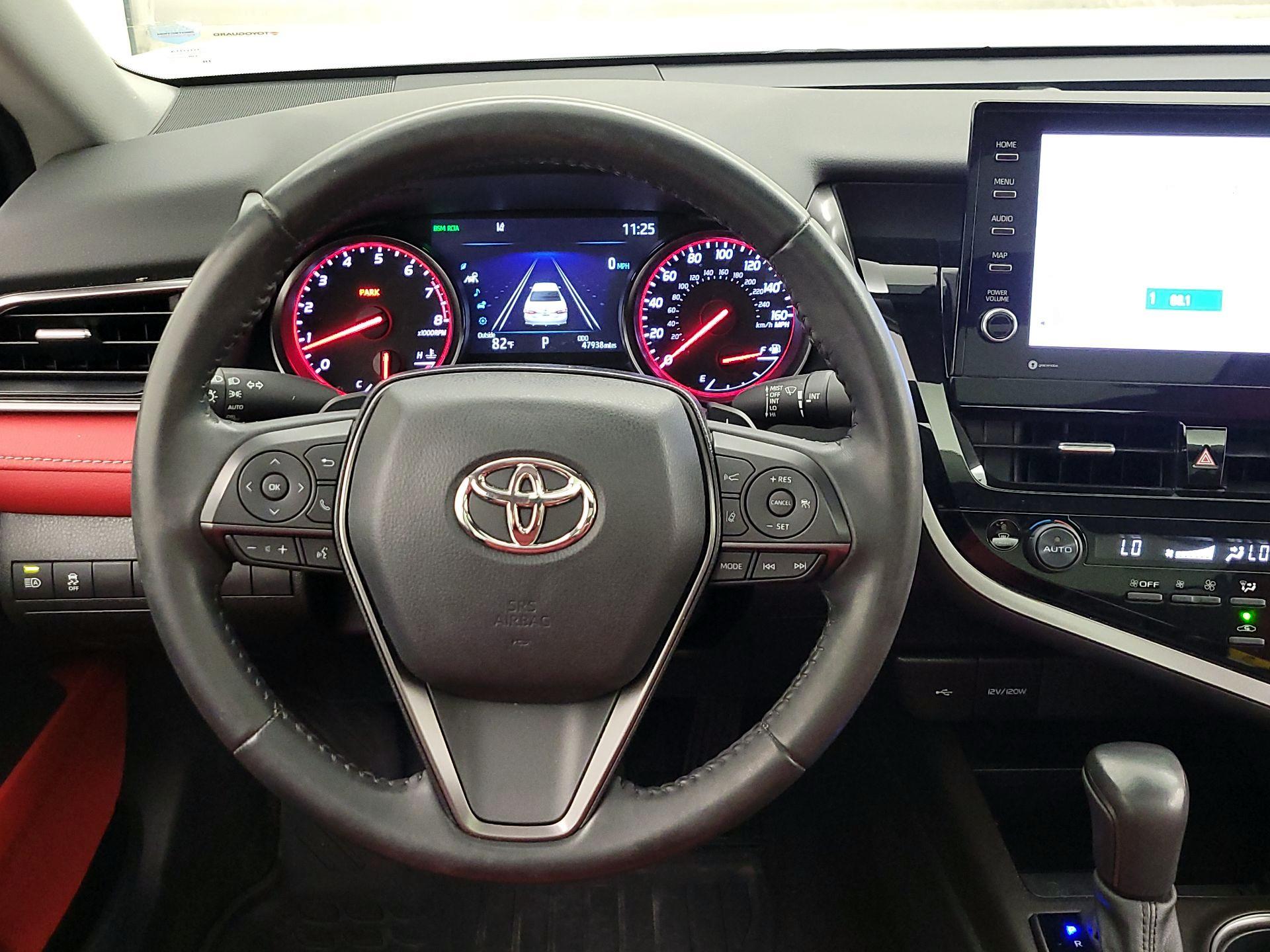Thumbnail: 2021 Toyota Camry - 10