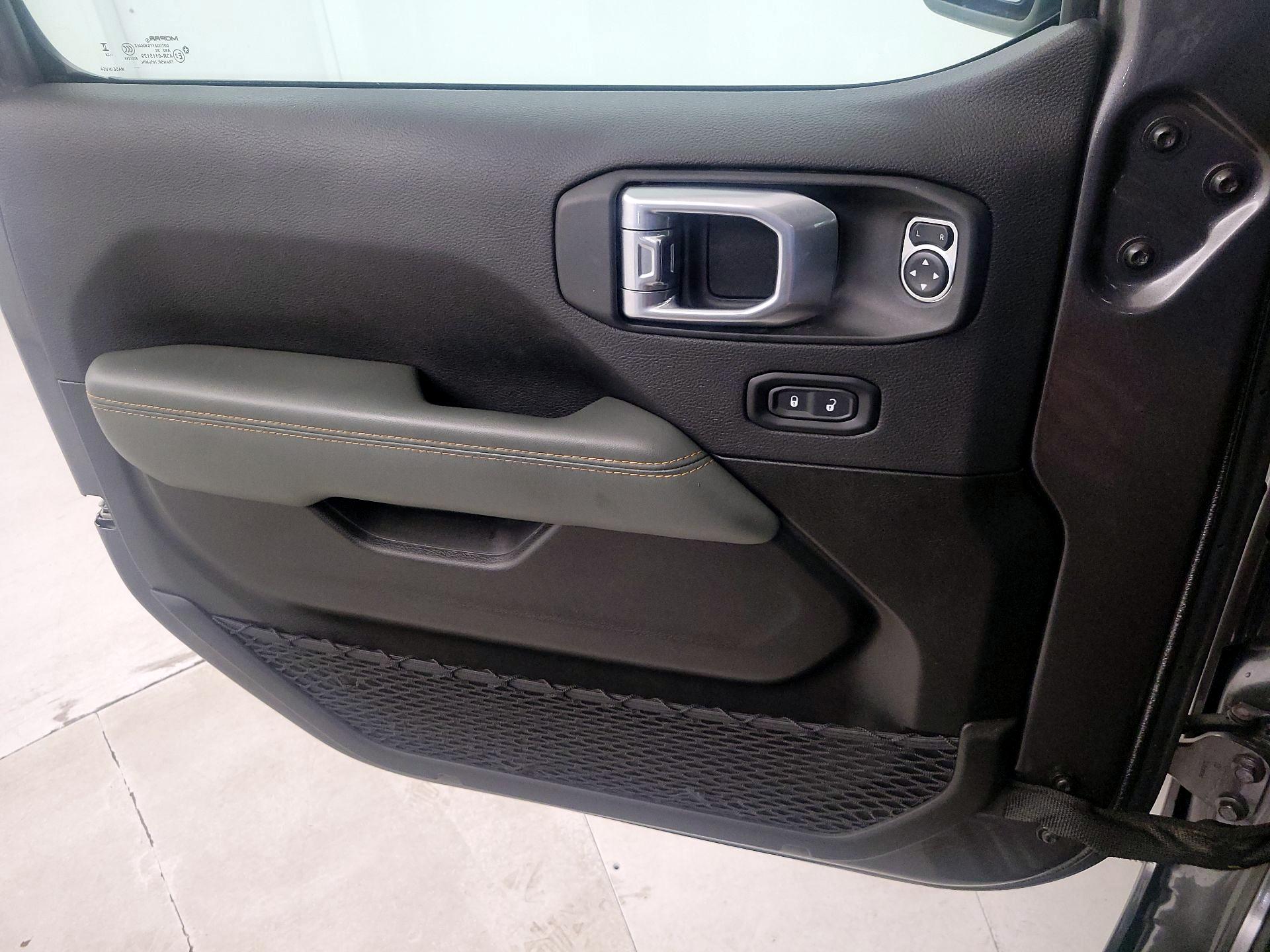Thumbnail: 2024 Jeep Gladiator - 12