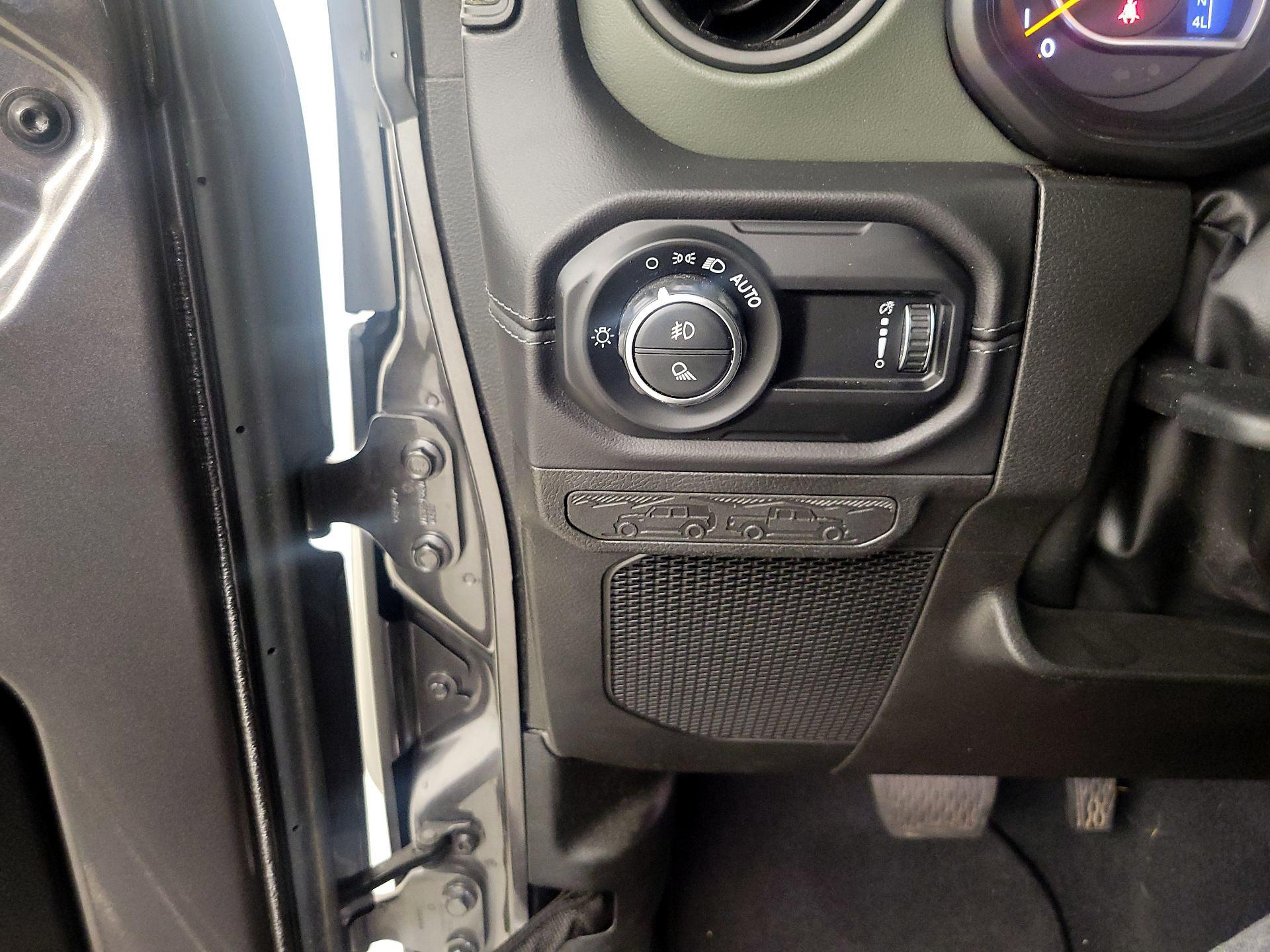 Thumbnail: 2024 Jeep Gladiator - 13