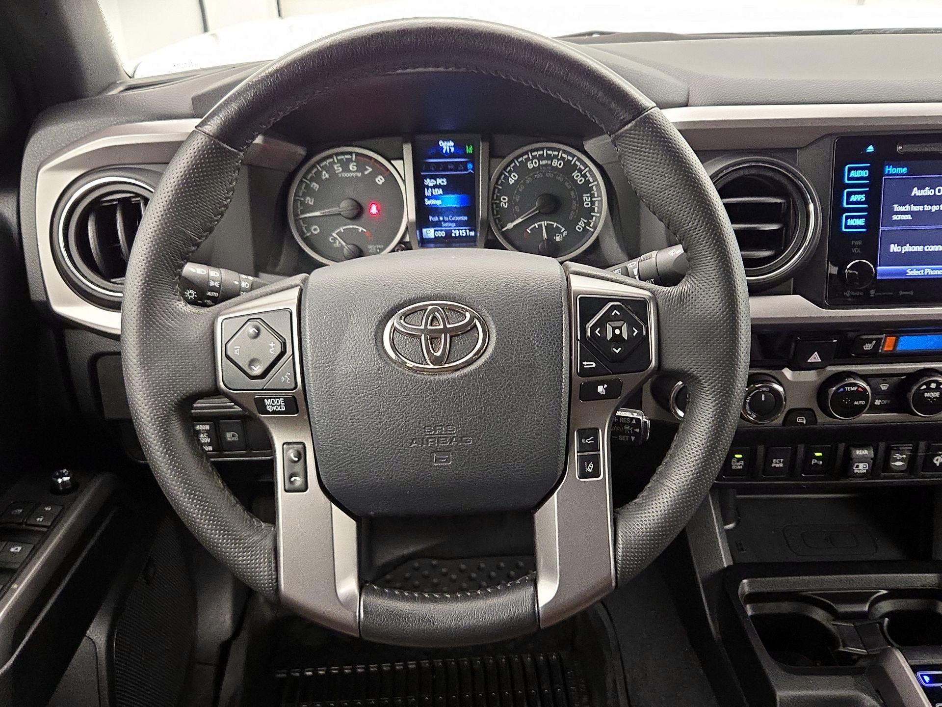 Thumbnail: 2018 Toyota Tacoma - 10
