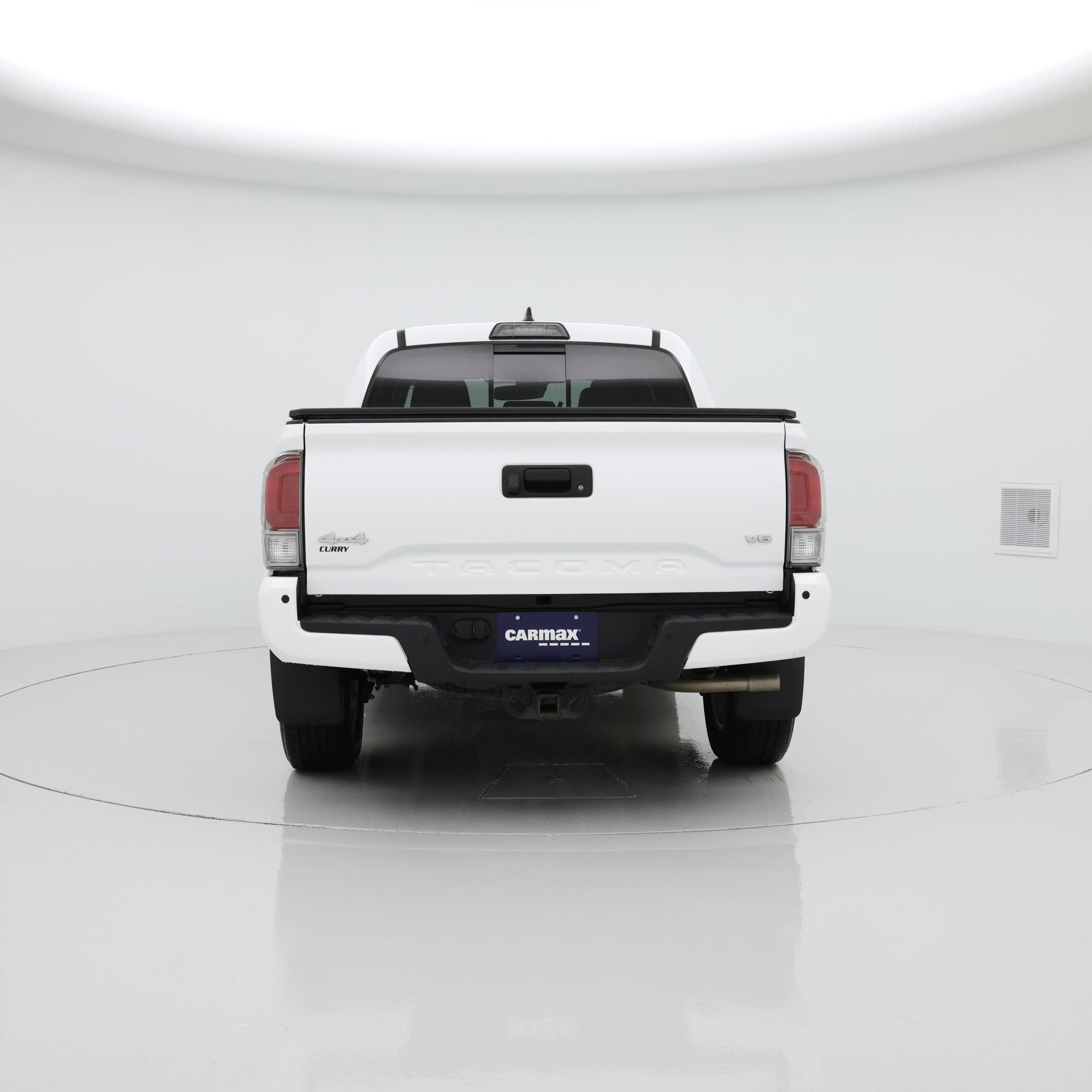 Thumbnail: 2018 Toyota Tacoma - 6