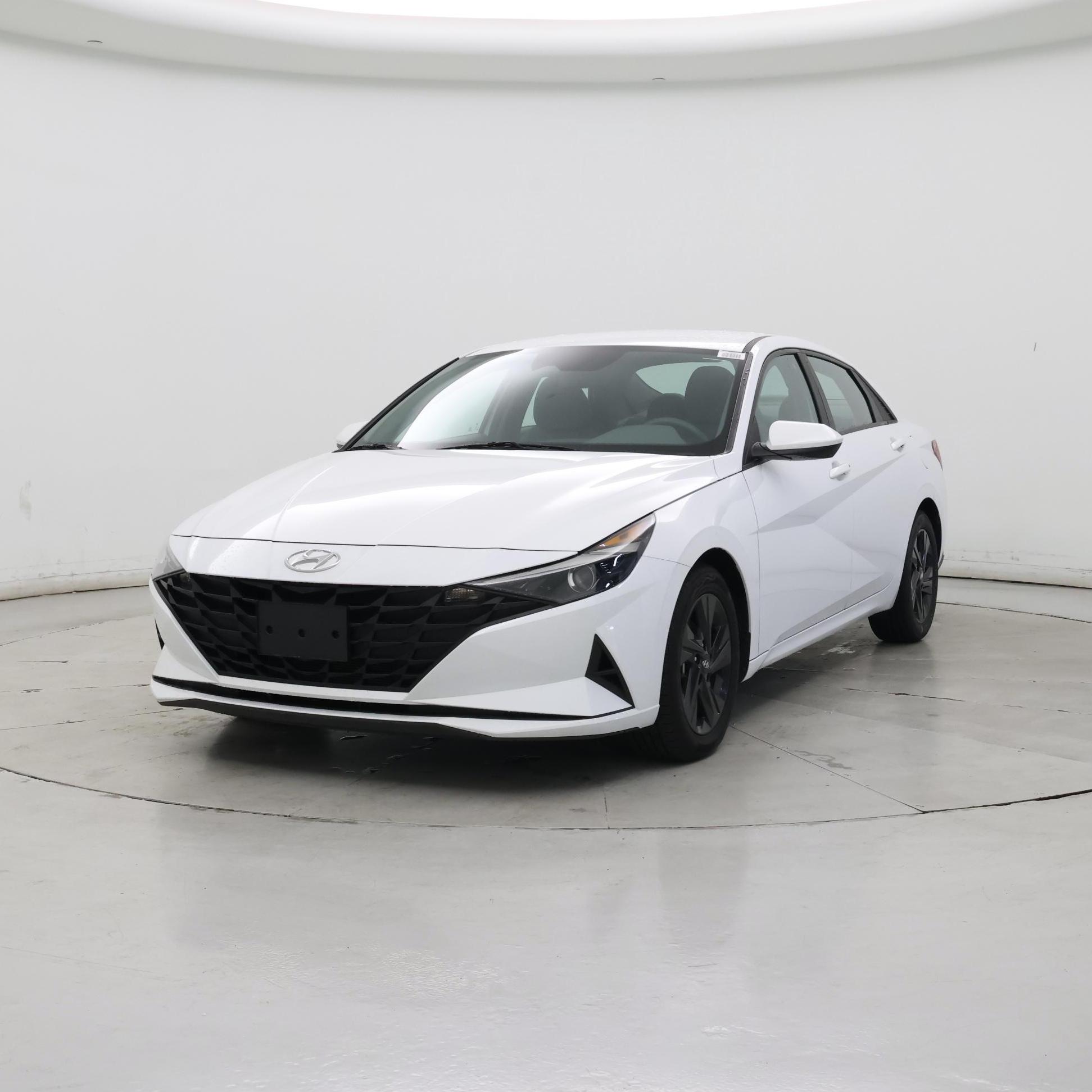 Thumbnail: 2023 Hyundai Elantra - 4