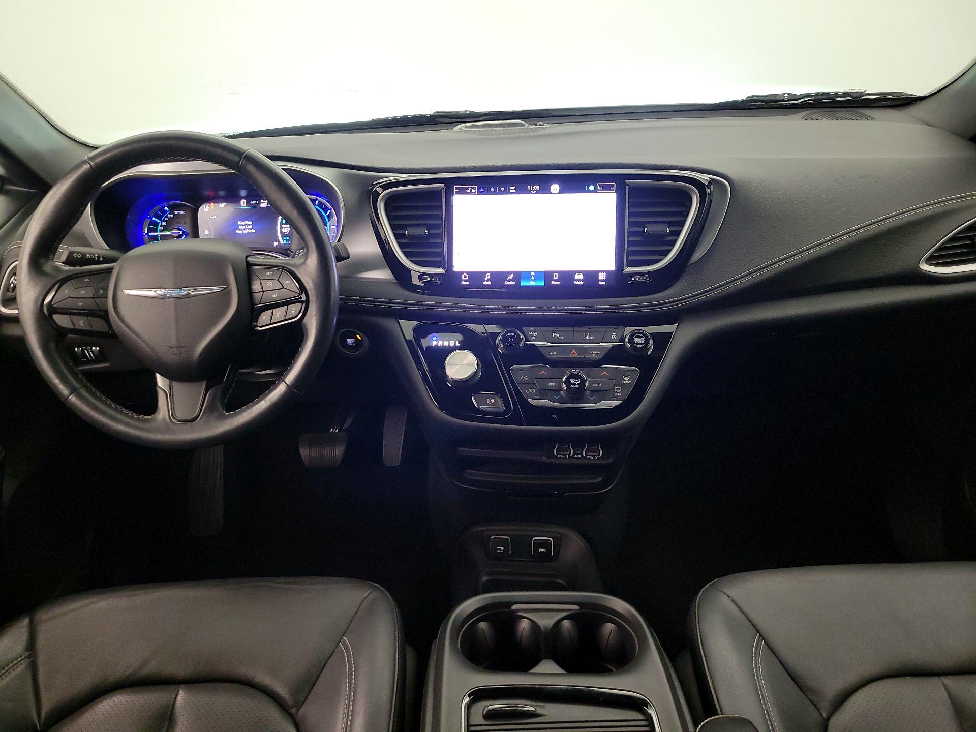 Thumbnail: 2021 Chrysler Pacifica - 9