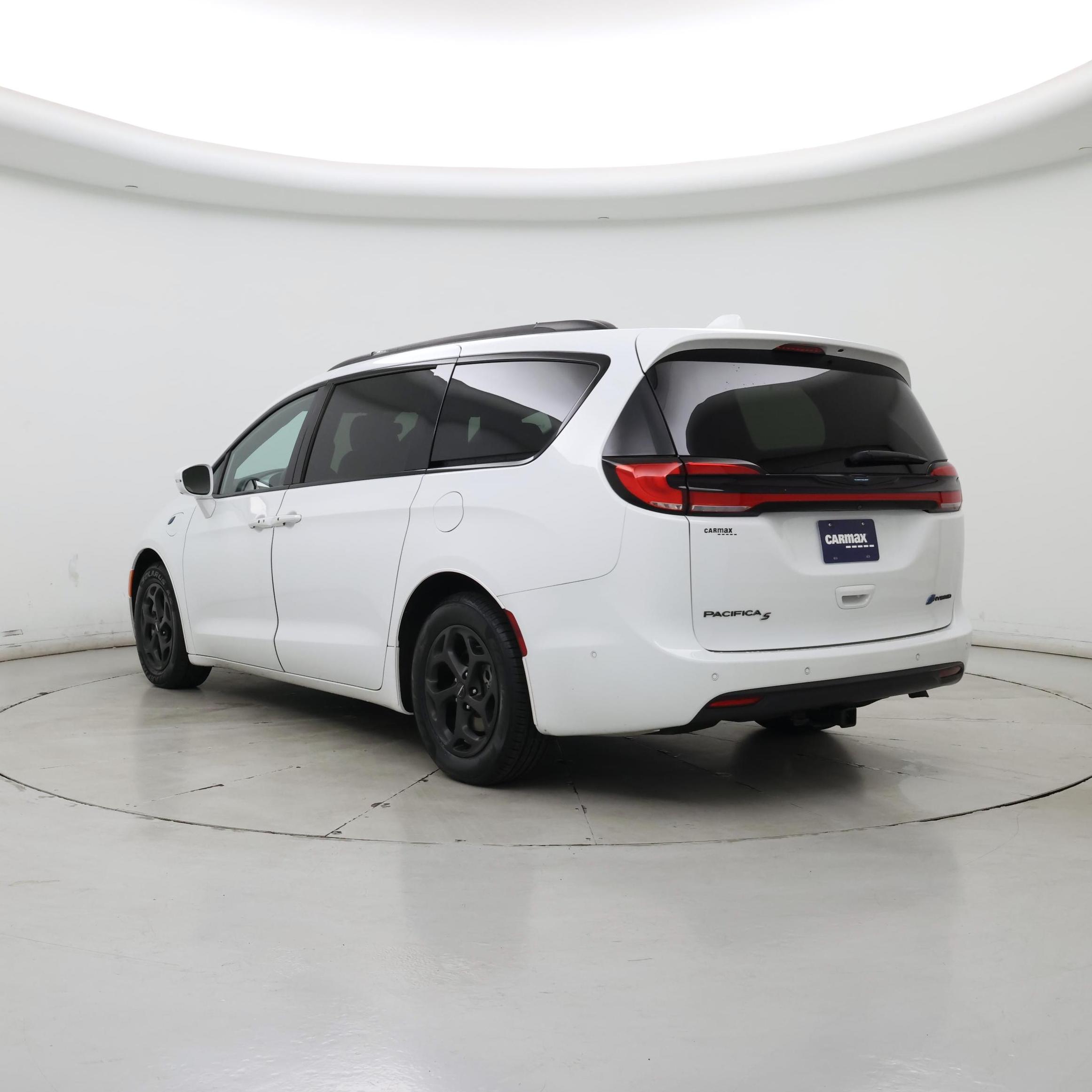 Thumbnail: 2021 Chrysler Pacifica - 2