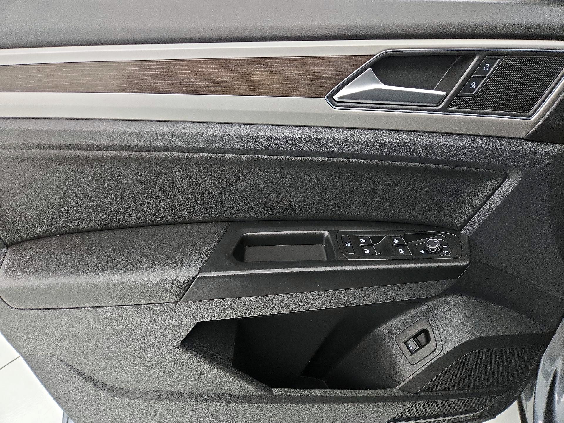 Thumbnail: 2019 Volkswagen Atlas - 12