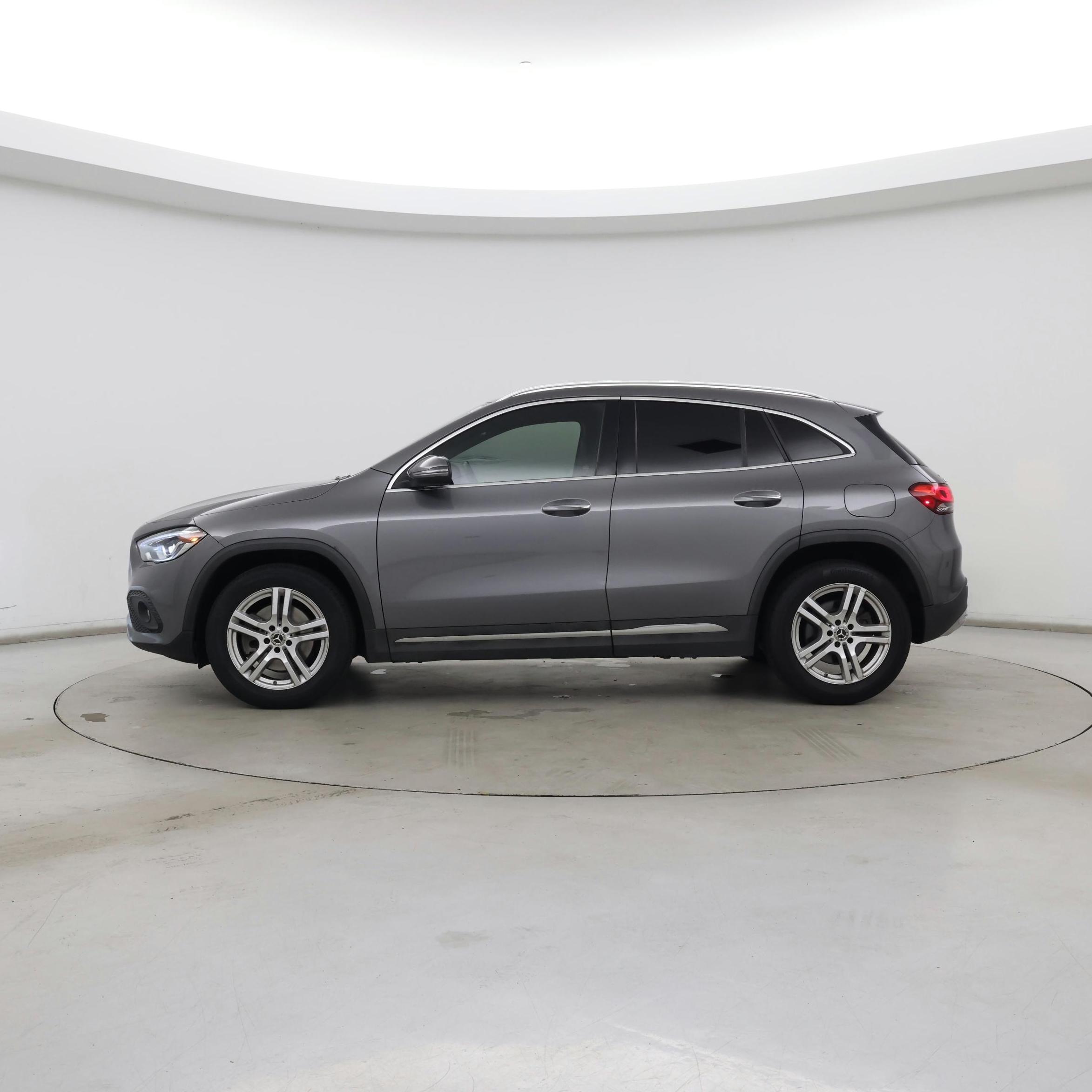 Thumbnail: 2021 Mercedes-Benz GLA - 3