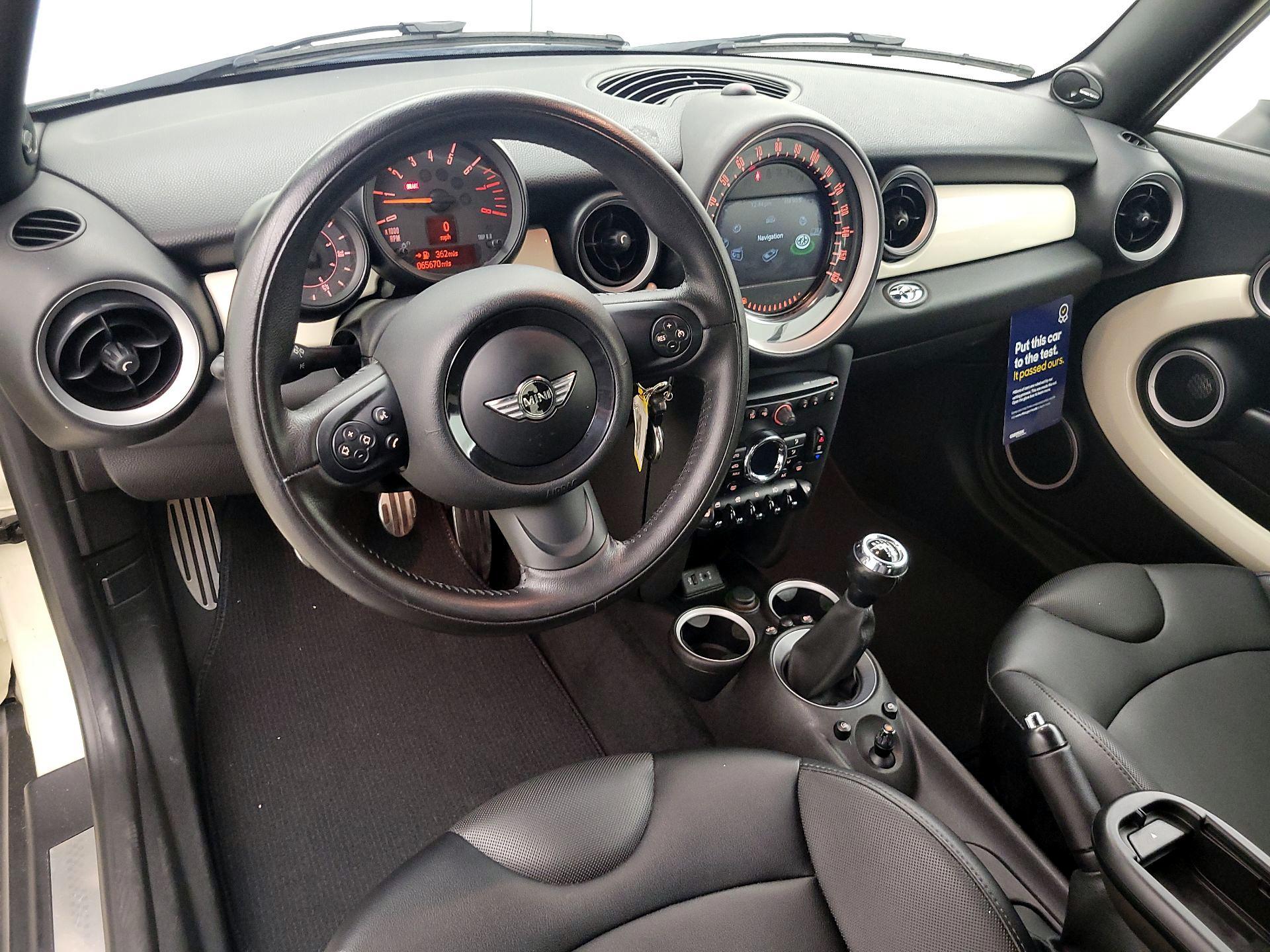 Thumbnail: 2015 MINI Cooper - 9
