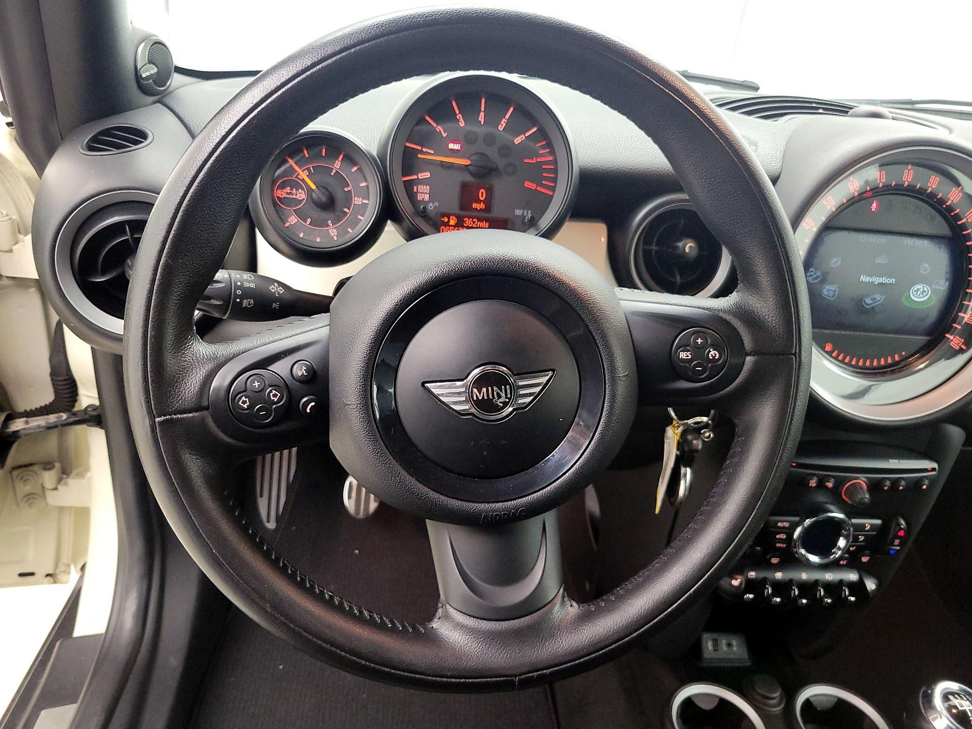Thumbnail: 2015 MINI Cooper - 10