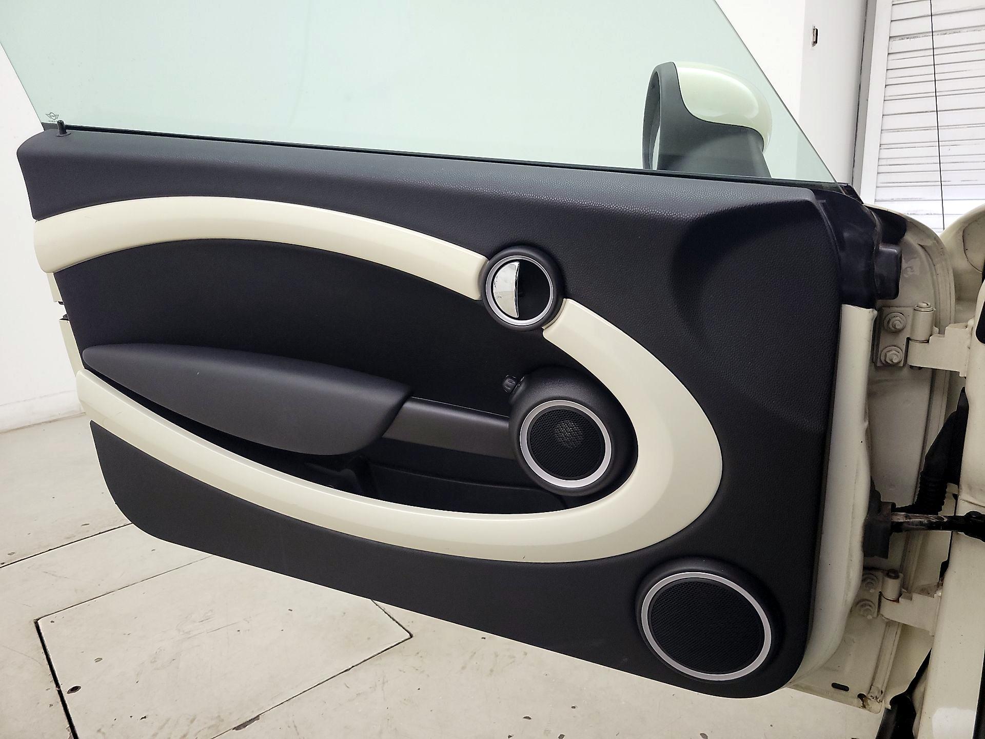 Thumbnail: 2015 MINI Cooper - 12