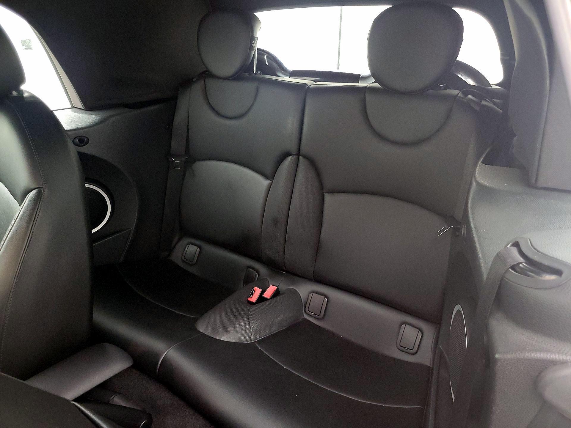 Thumbnail: 2015 MINI Cooper - 18