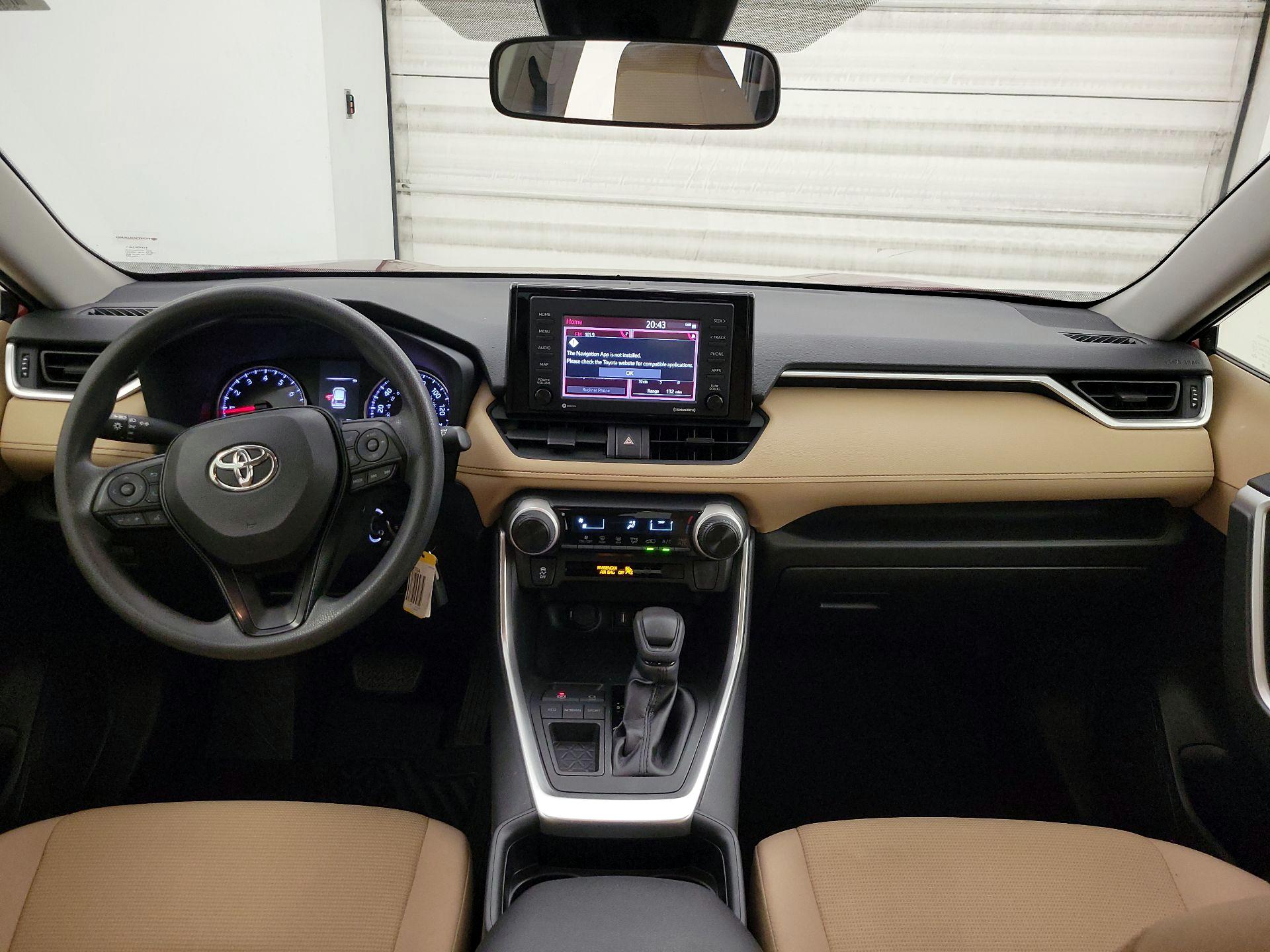 Thumbnail: 2021 Toyota RAV4 - 9
