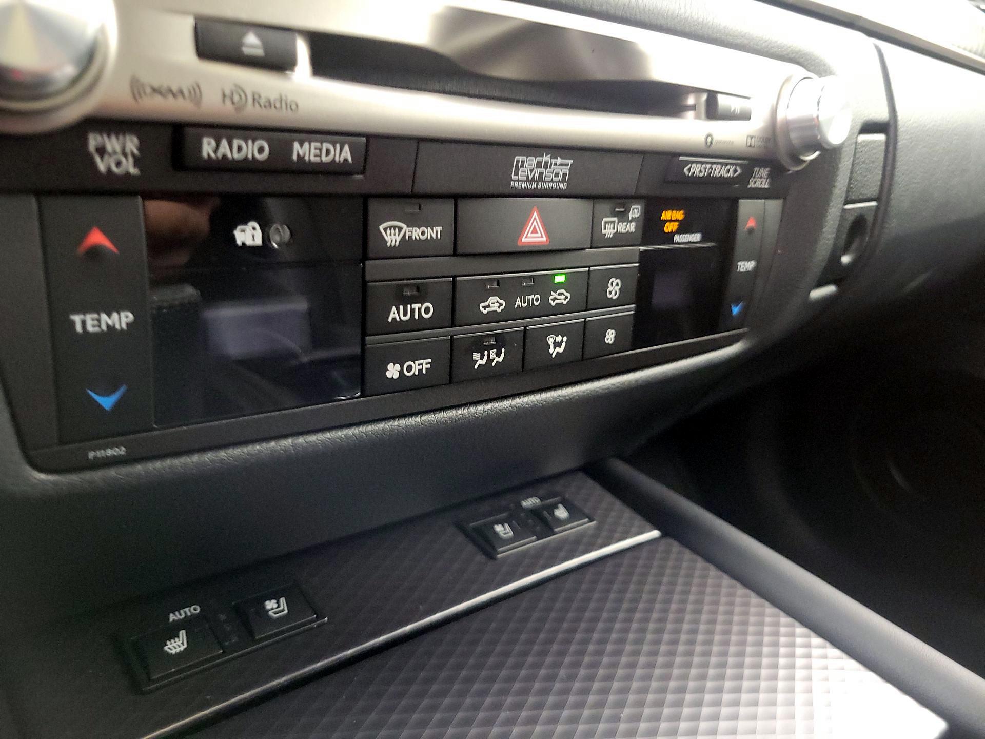 Thumbnail: 2020 Lexus GS - 17