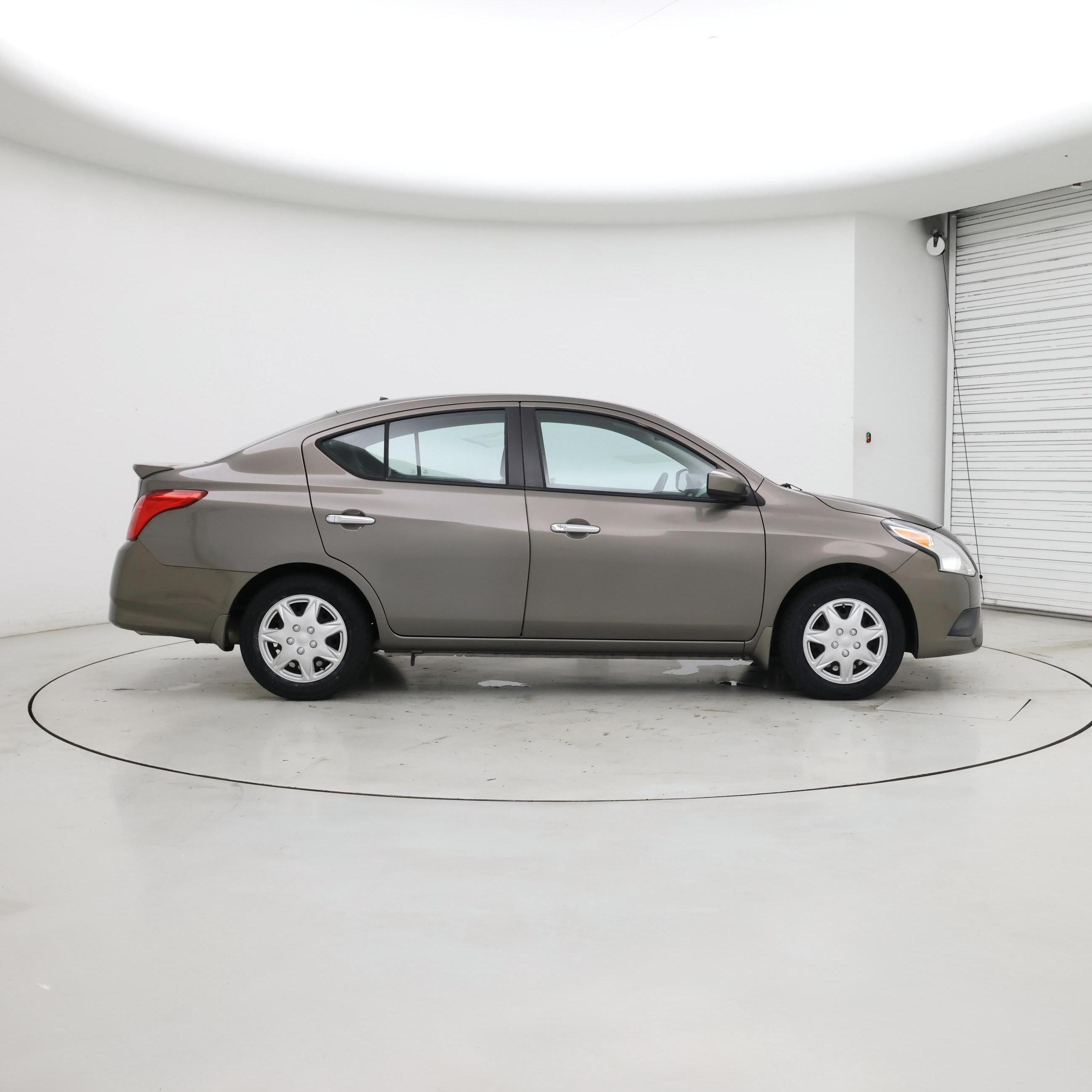 Thumbnail: 2015 Nissan Versa - 7